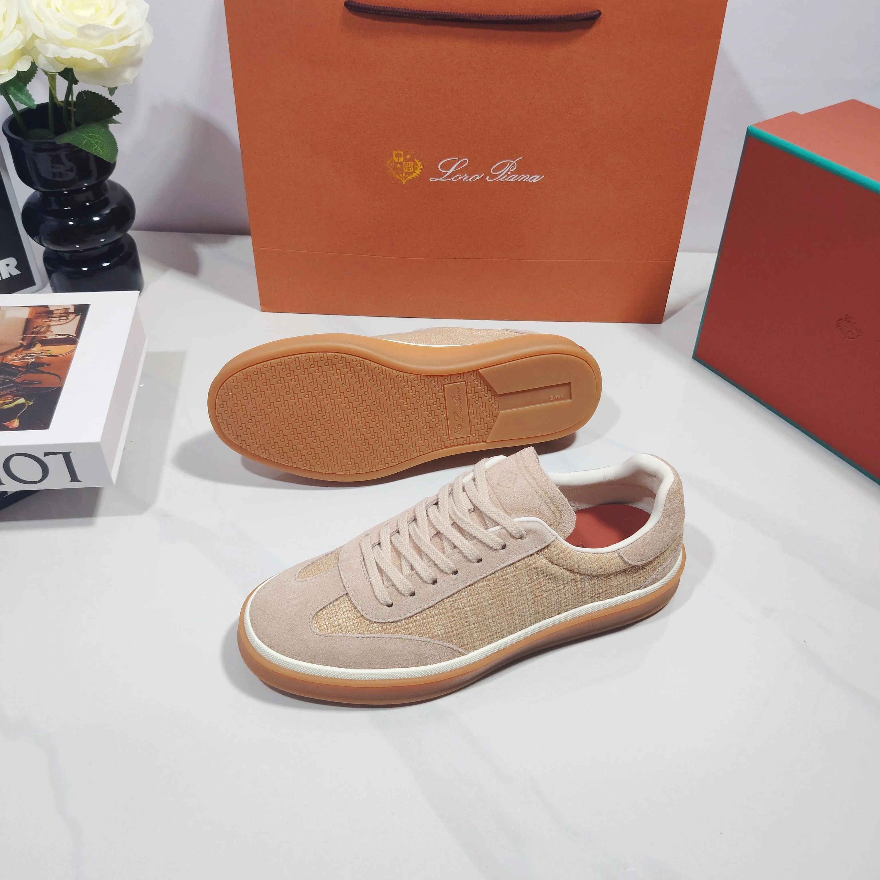 Women's Sneakers LORO PIANA 17961936
