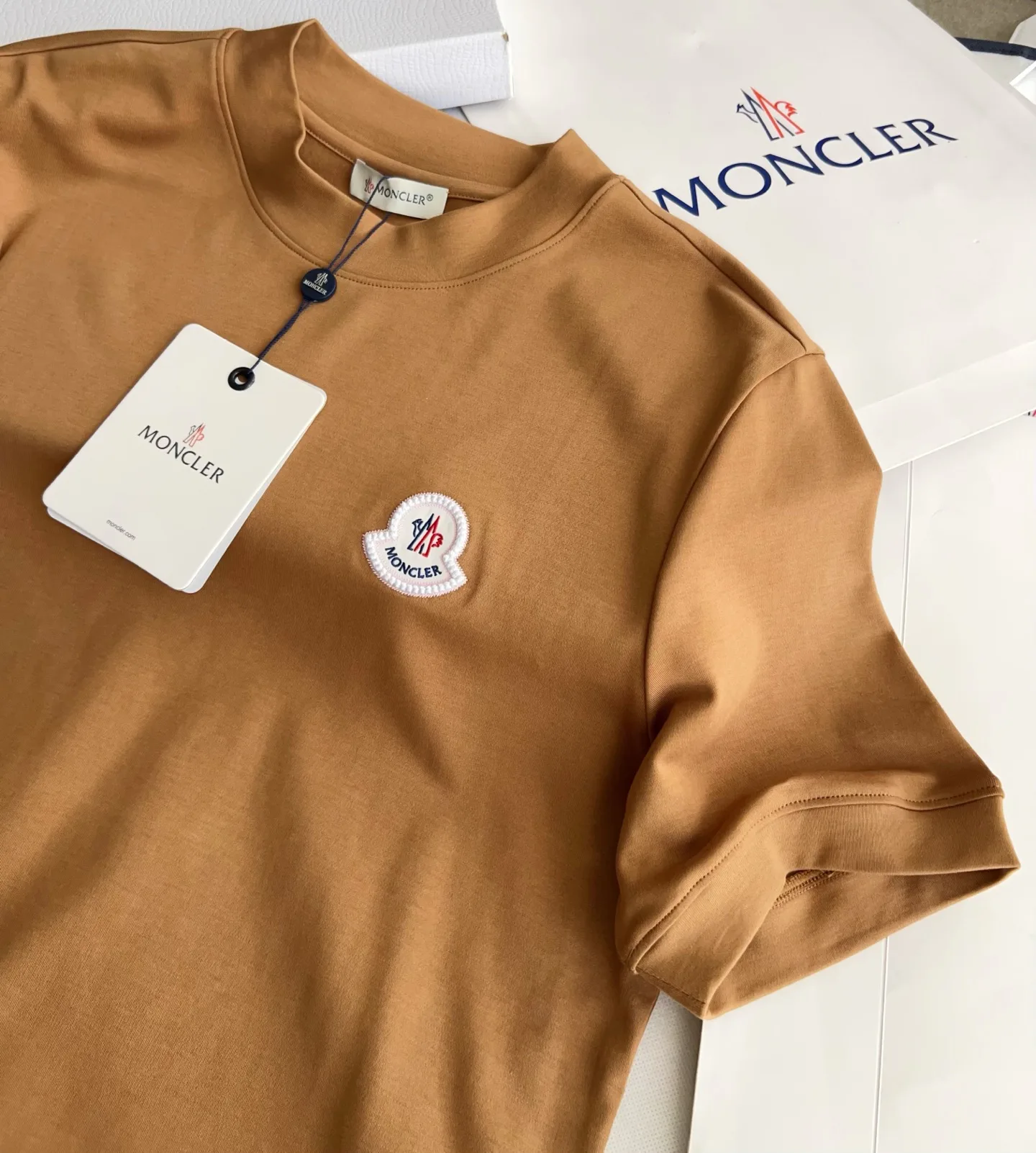 Men's T-Shirts MONCLER 18469170