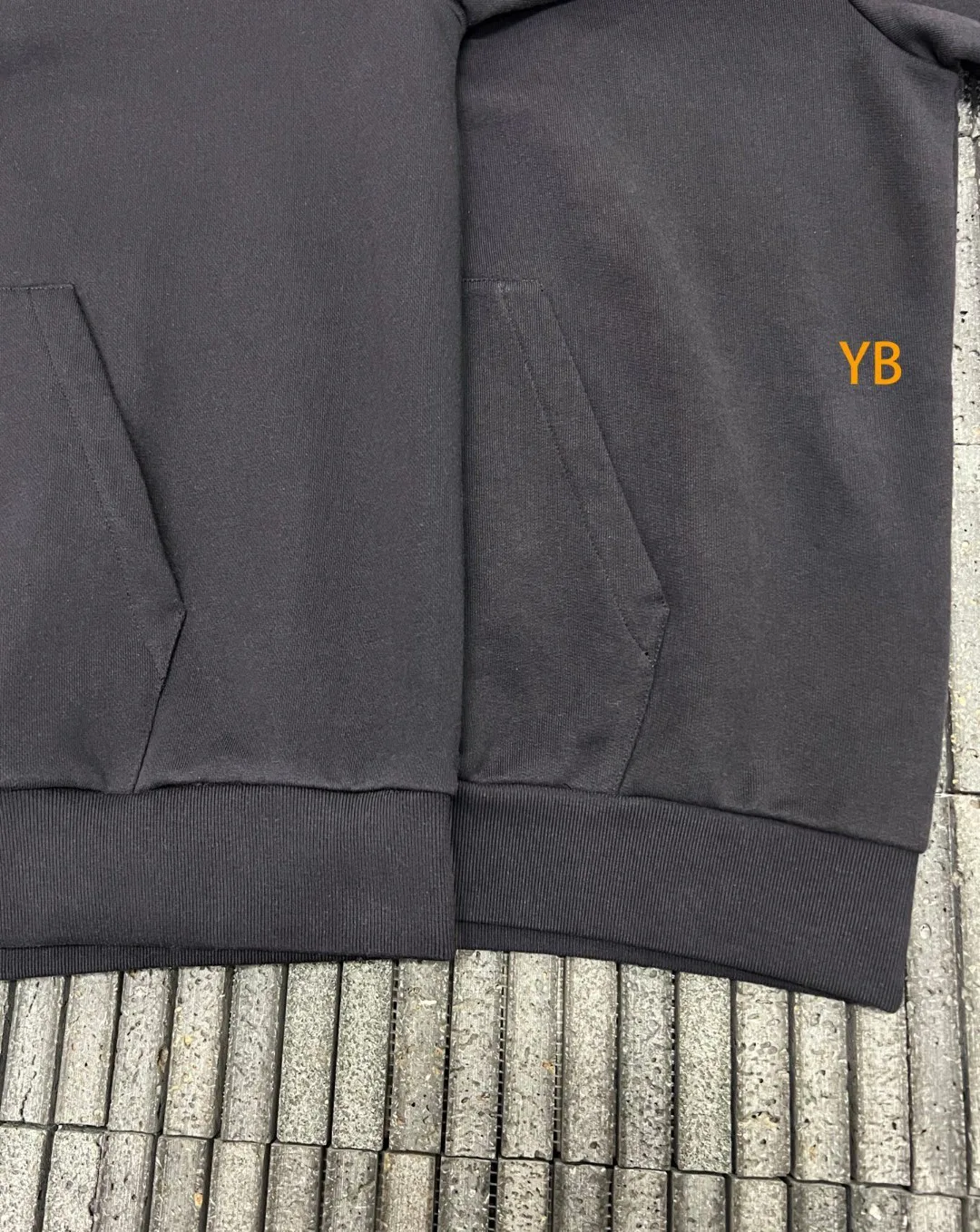 Men's Sweatshirts And Hoodies LOUIS VUITTON 17364975