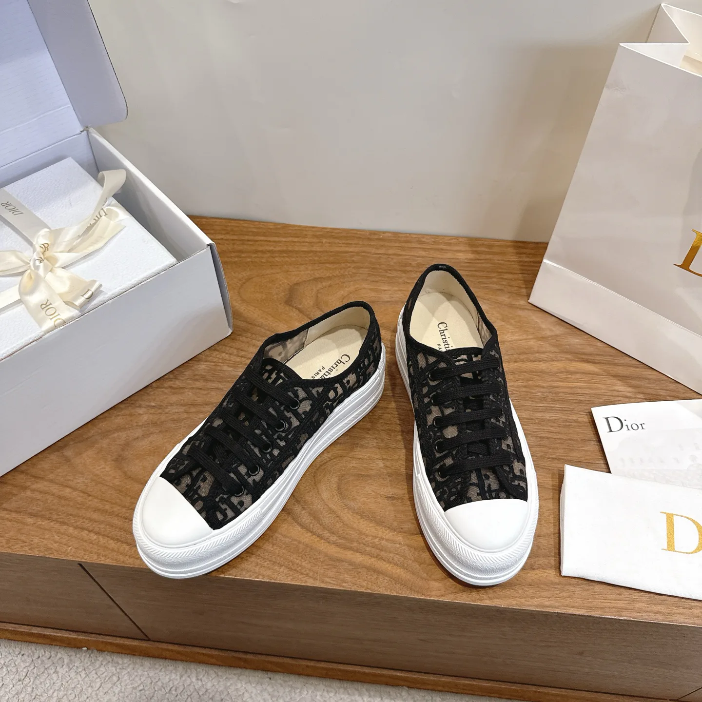 Women's Sneakers CHRISTIAN DIOR 18006950