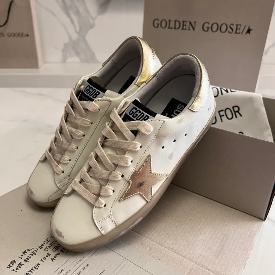 Women's Sneakers GOLDEN GOOSE 16995663