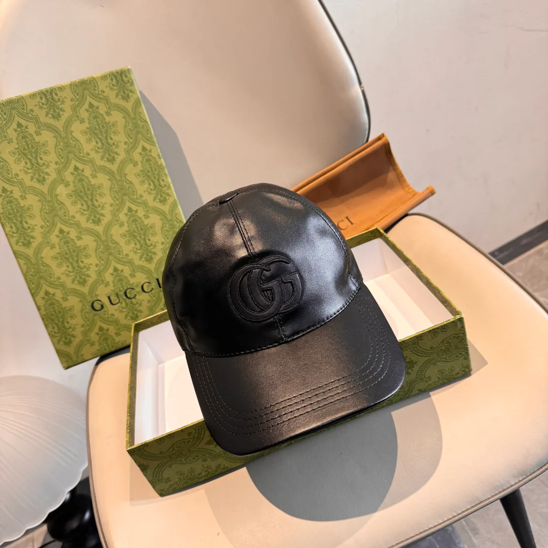 Hats GUCCI 17515222