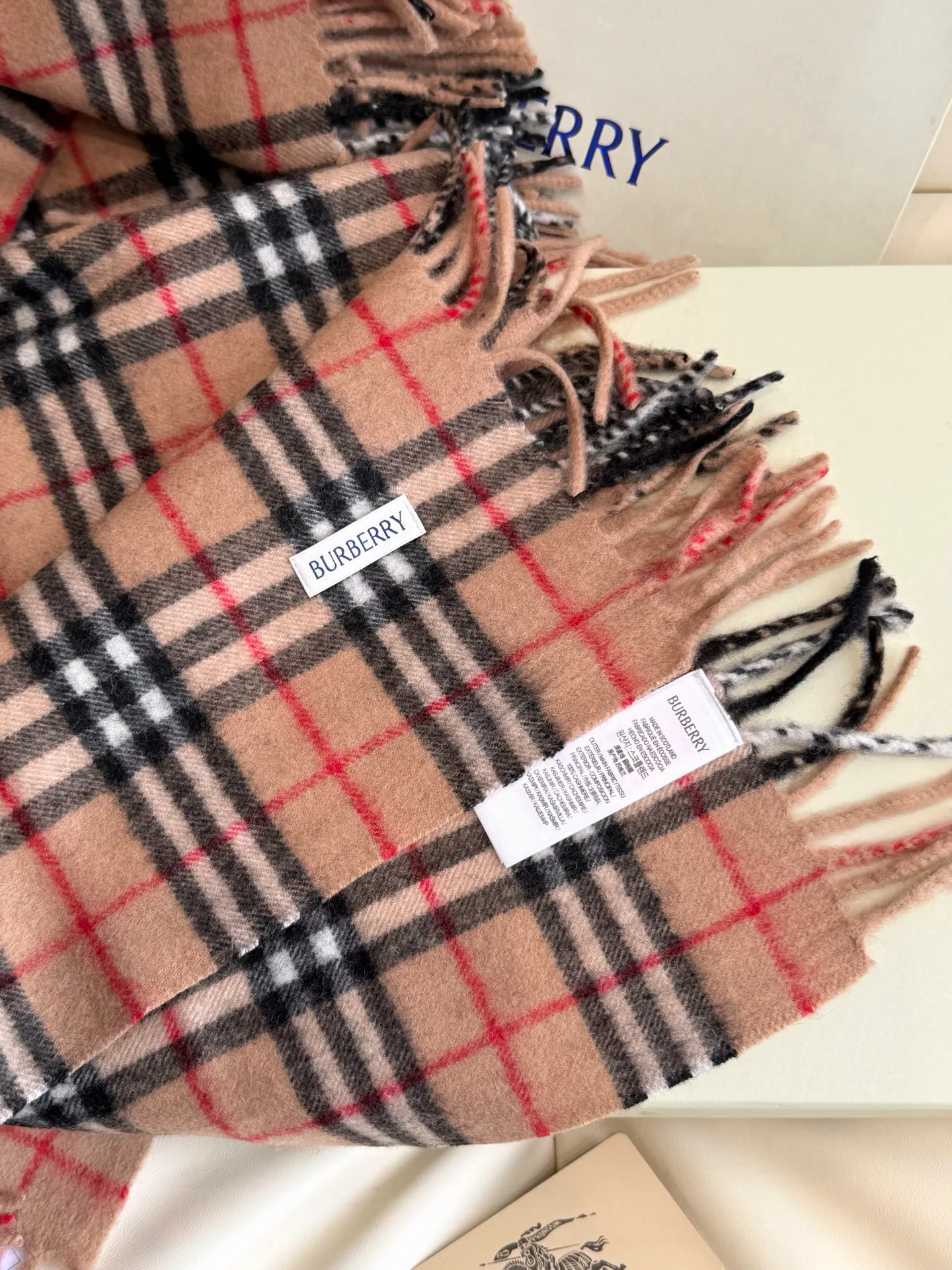 Scarves BURBERRY 18401213