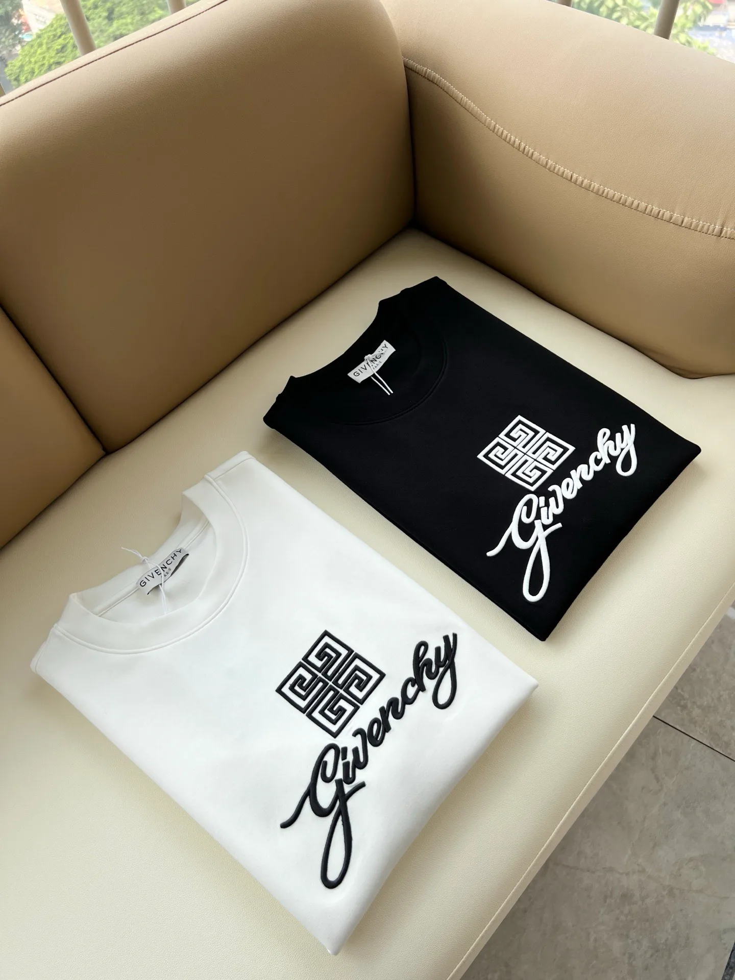 Men's T-Shirts GIVENCHY 18495612