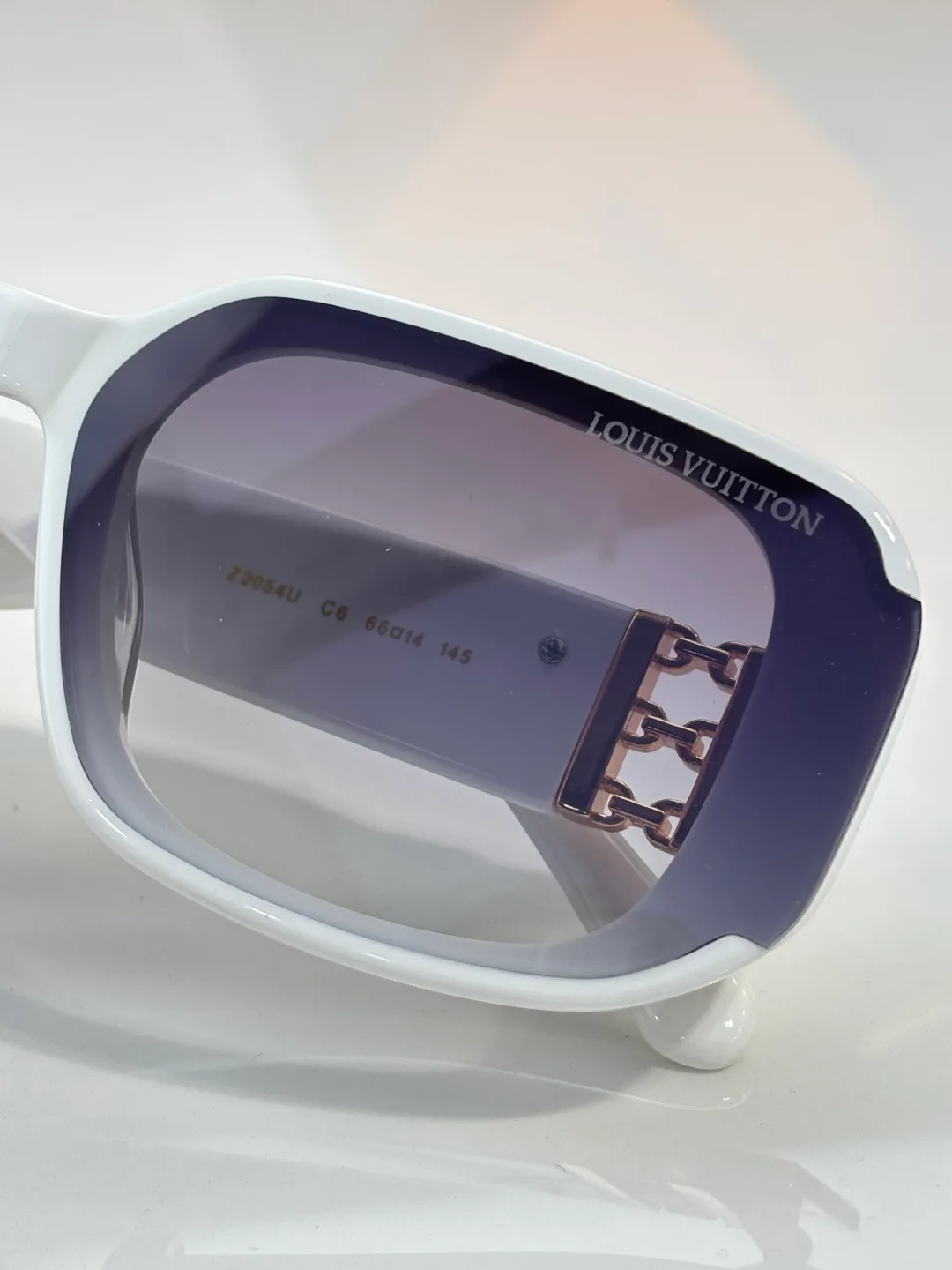 Glasses LOUIS VUITTON 18338517