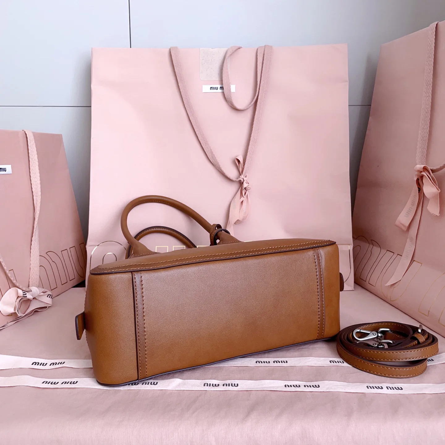 Классические Сумки Женские Miu Miu 18602461