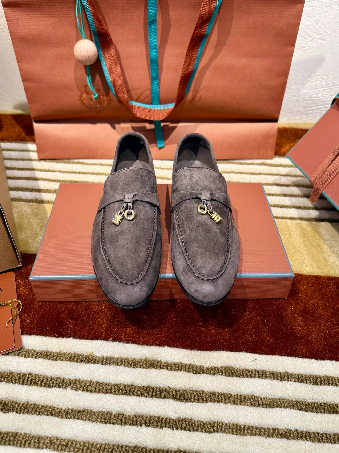 Women's Loafers And Moccasins LORO PIANA 18143200