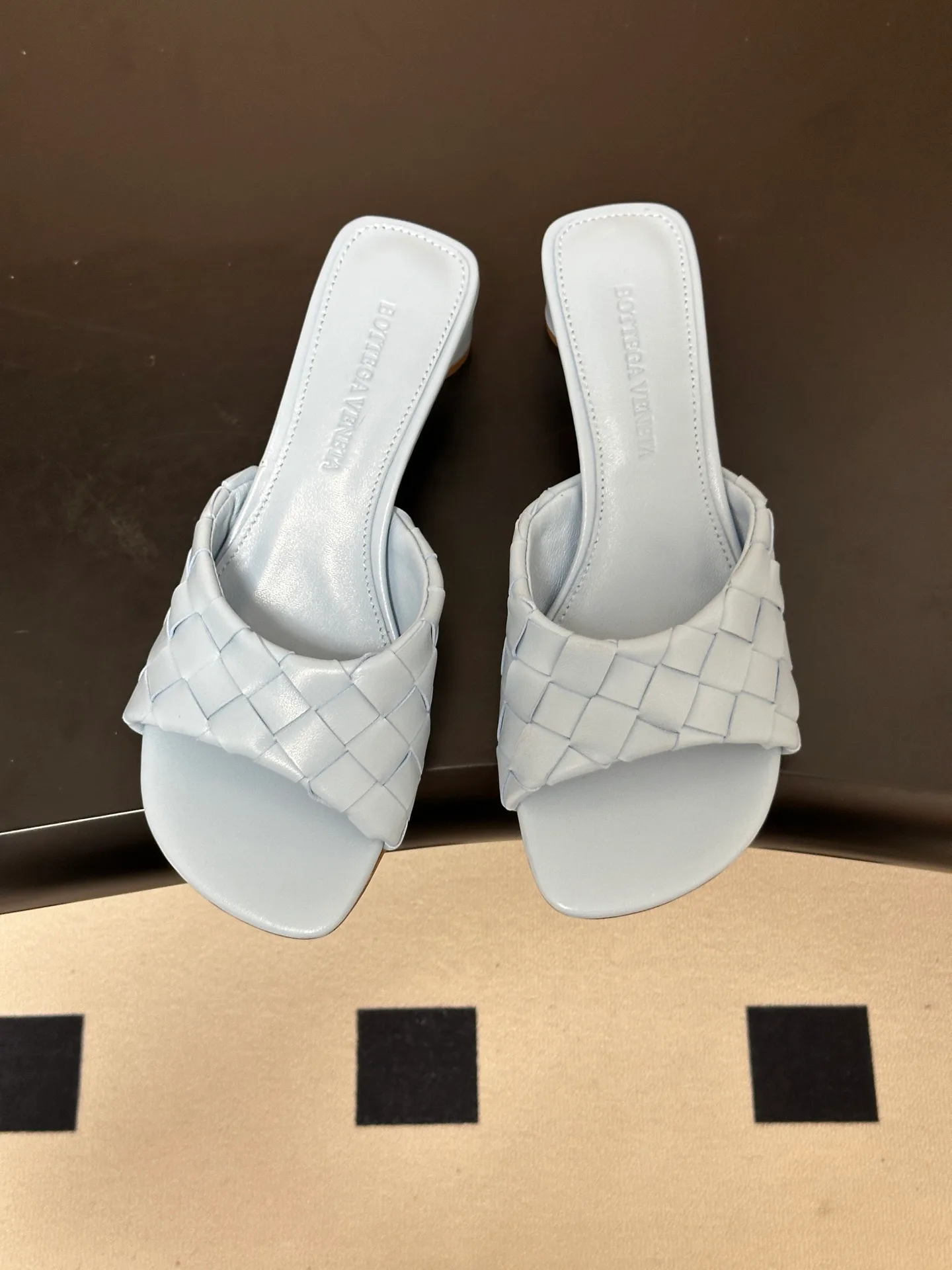 Women's Mules And Clogs BOTTEGA VENETA 17480761