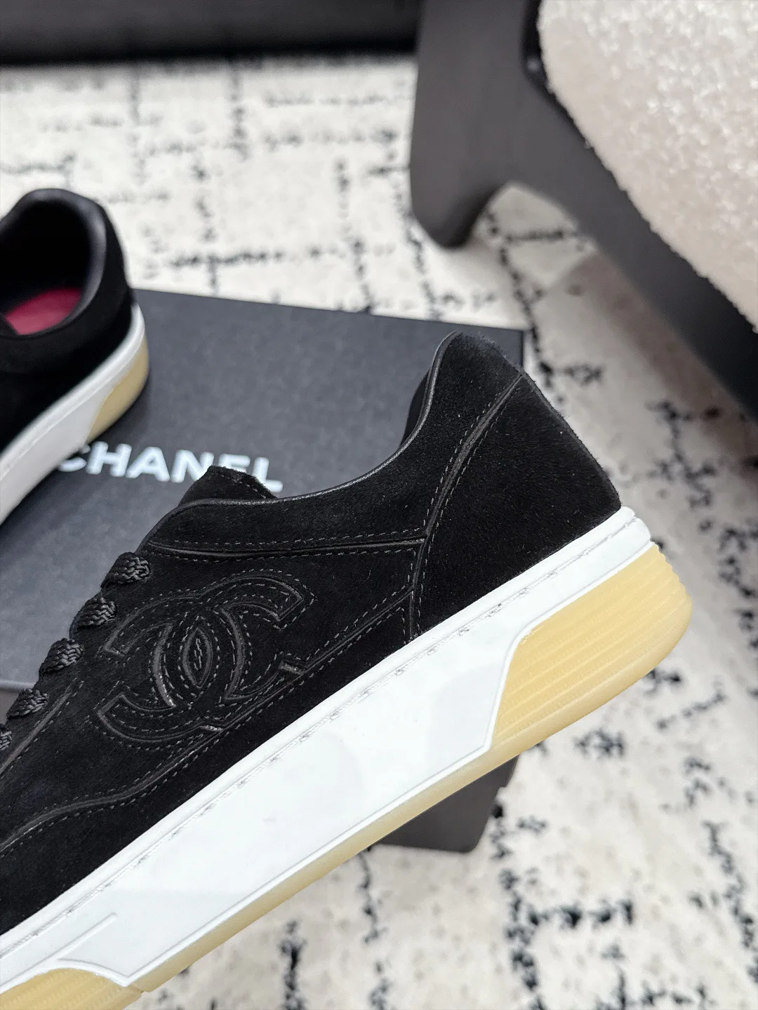 Women's Sneakers CHANEL 18125110