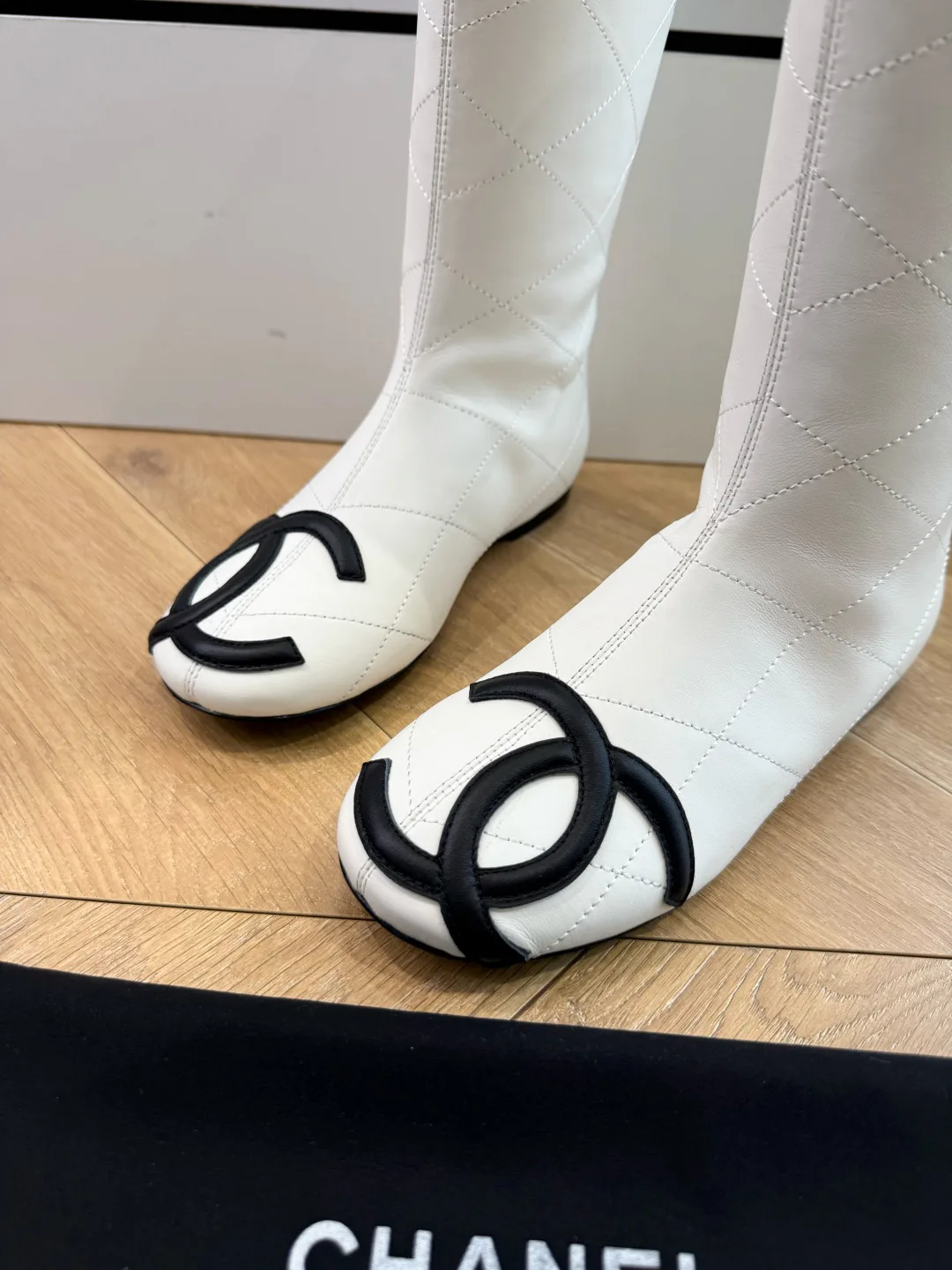 Women's Boots CHANEL 18152741