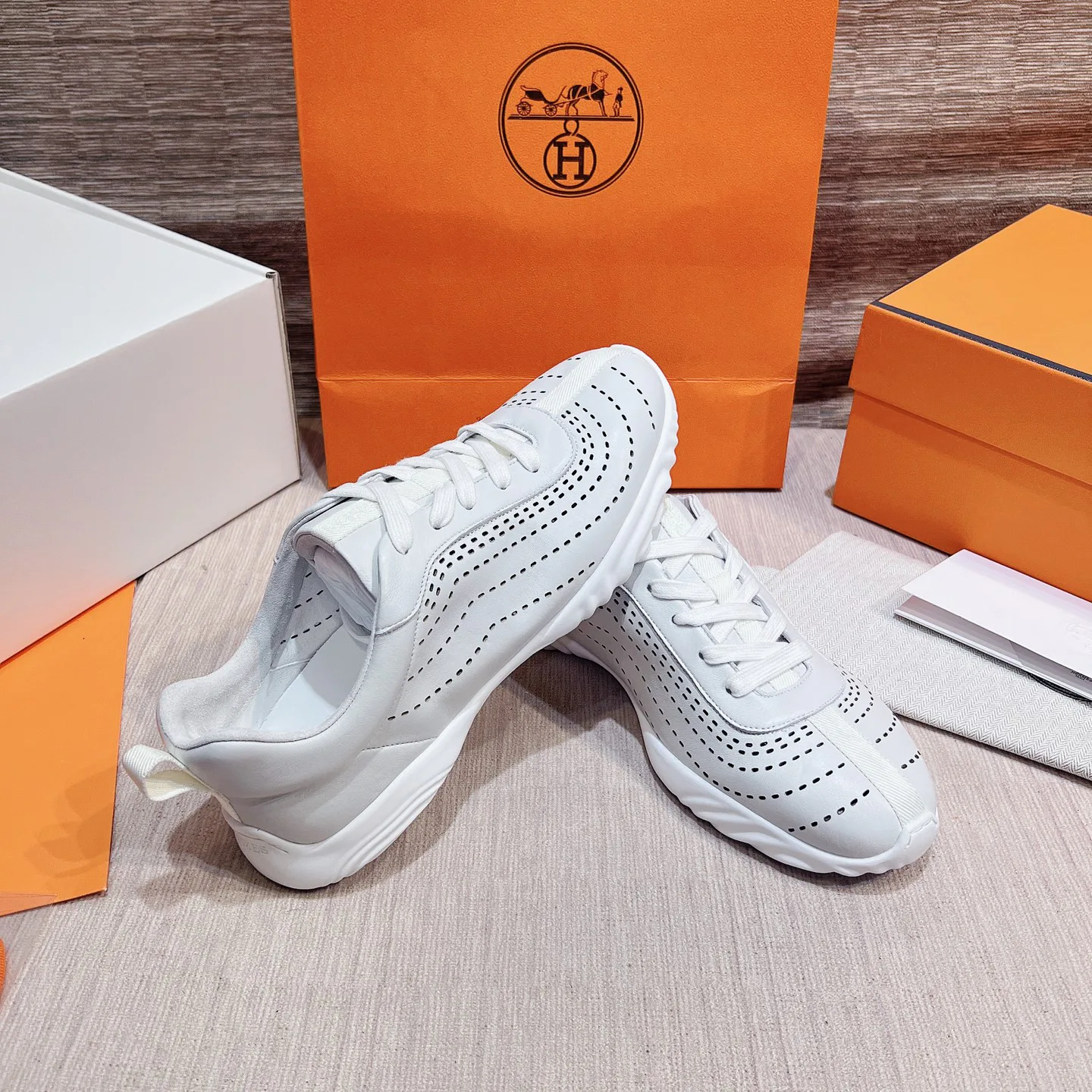 Men's Sneakers HERMES 17749560