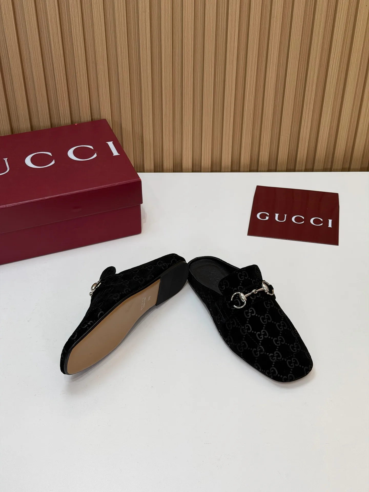 Women's Mules And Clogs GUCCI 18083800
