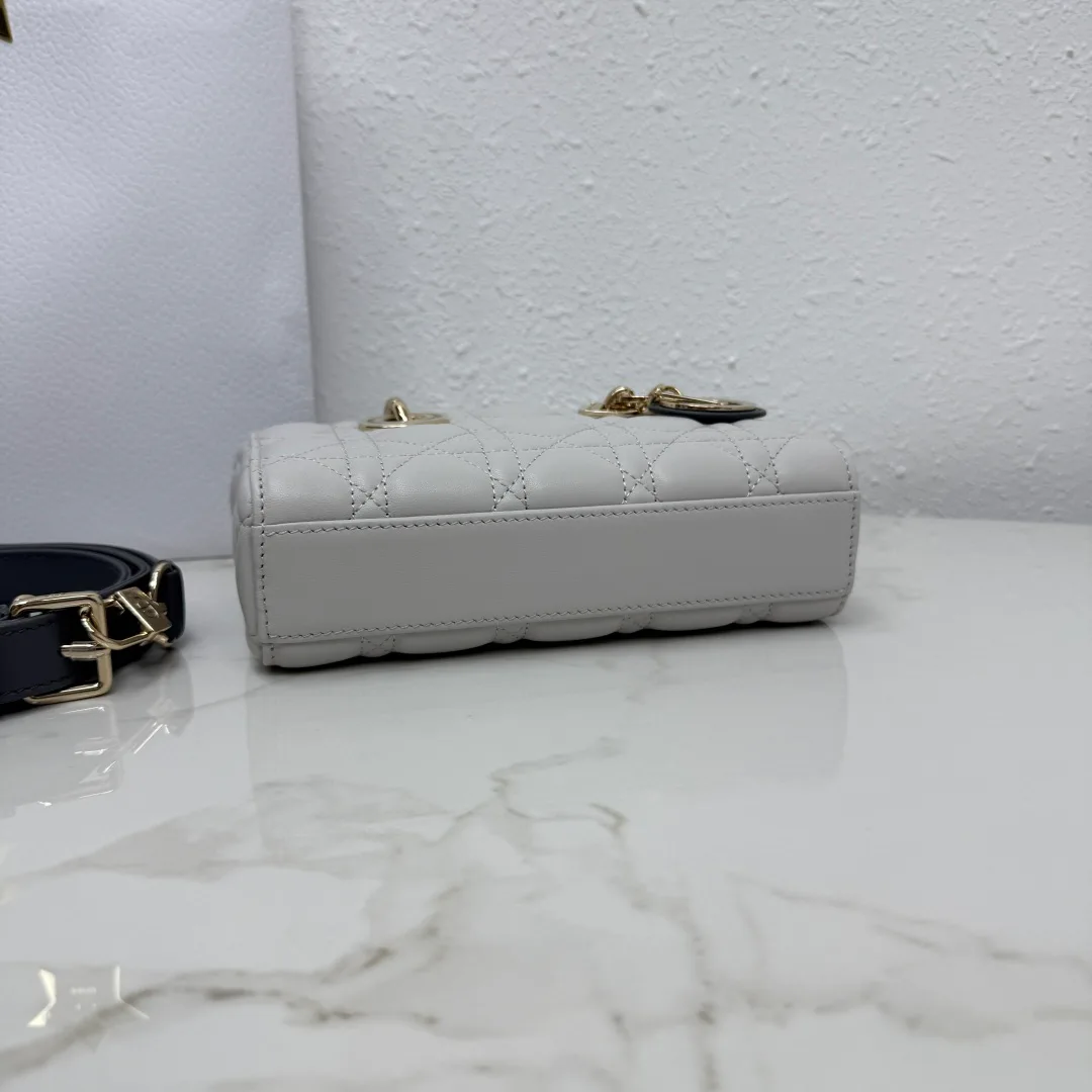 Women's Classic Handbags CHRISTIAN DIOR 18116368