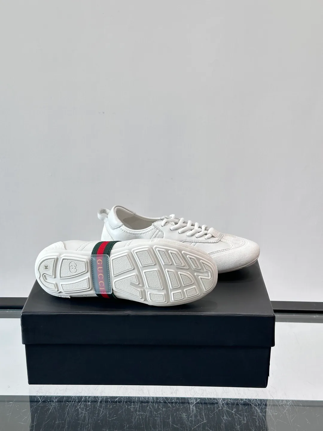 Women's Sneakers GUCCI 17689240