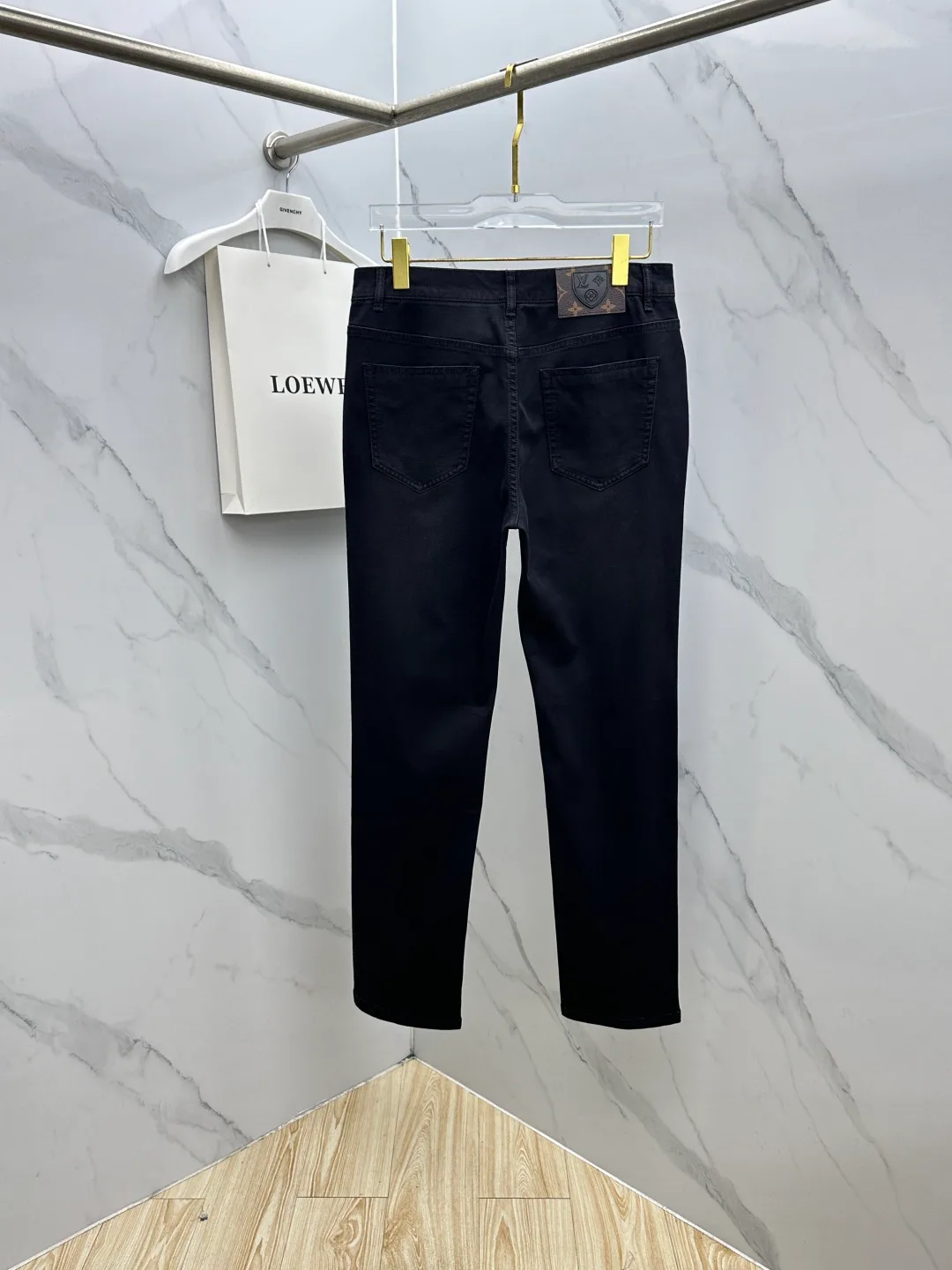 Men's Jeans LOUIS VUITTON 17810335