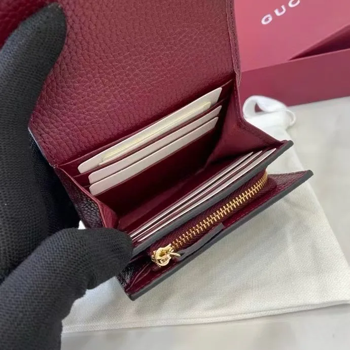 Women's Clutches GUCCI 17904032