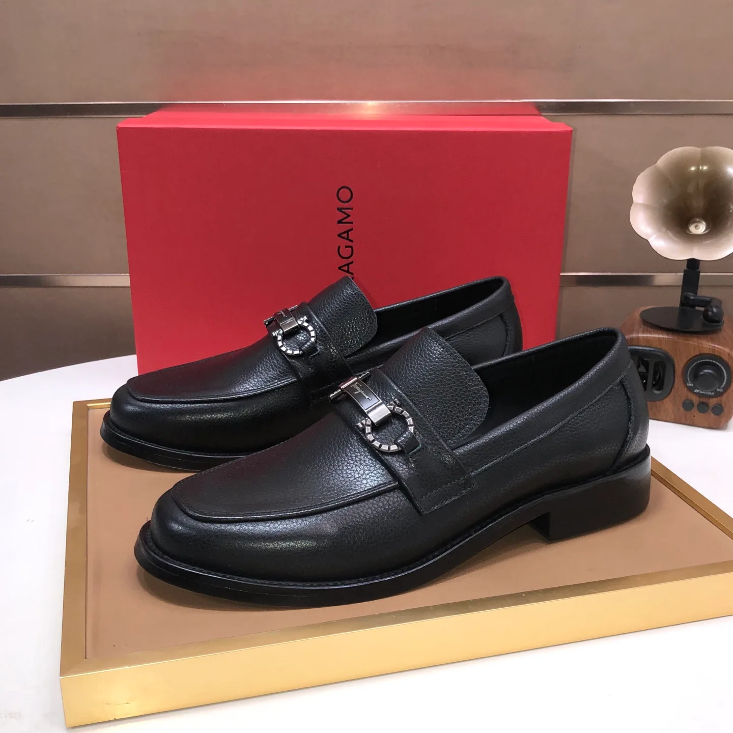 Men's Loafers And Dress Shoes SALVATORE FERRAGAMO 18262176