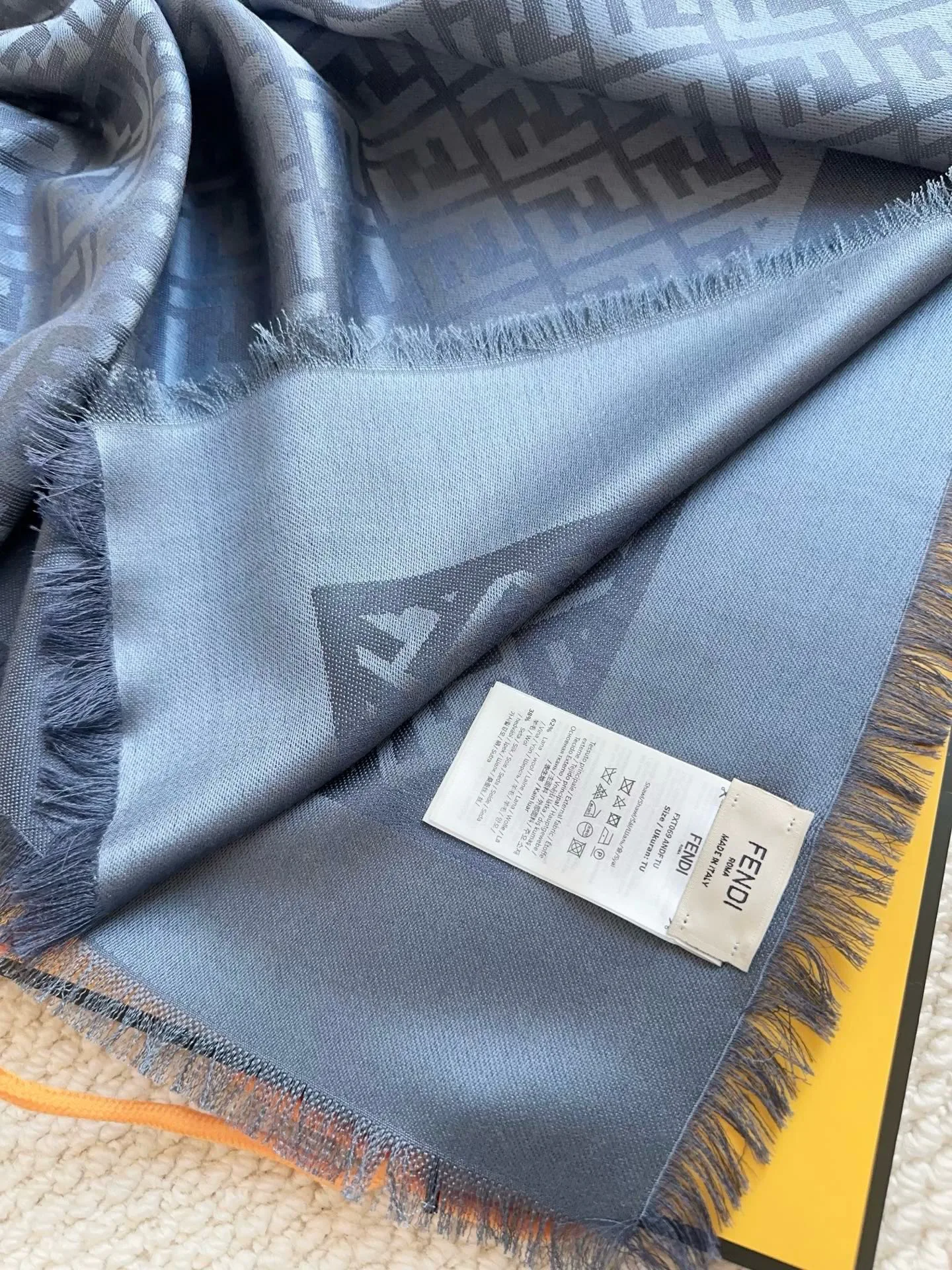 Scarves FENDI 17864096