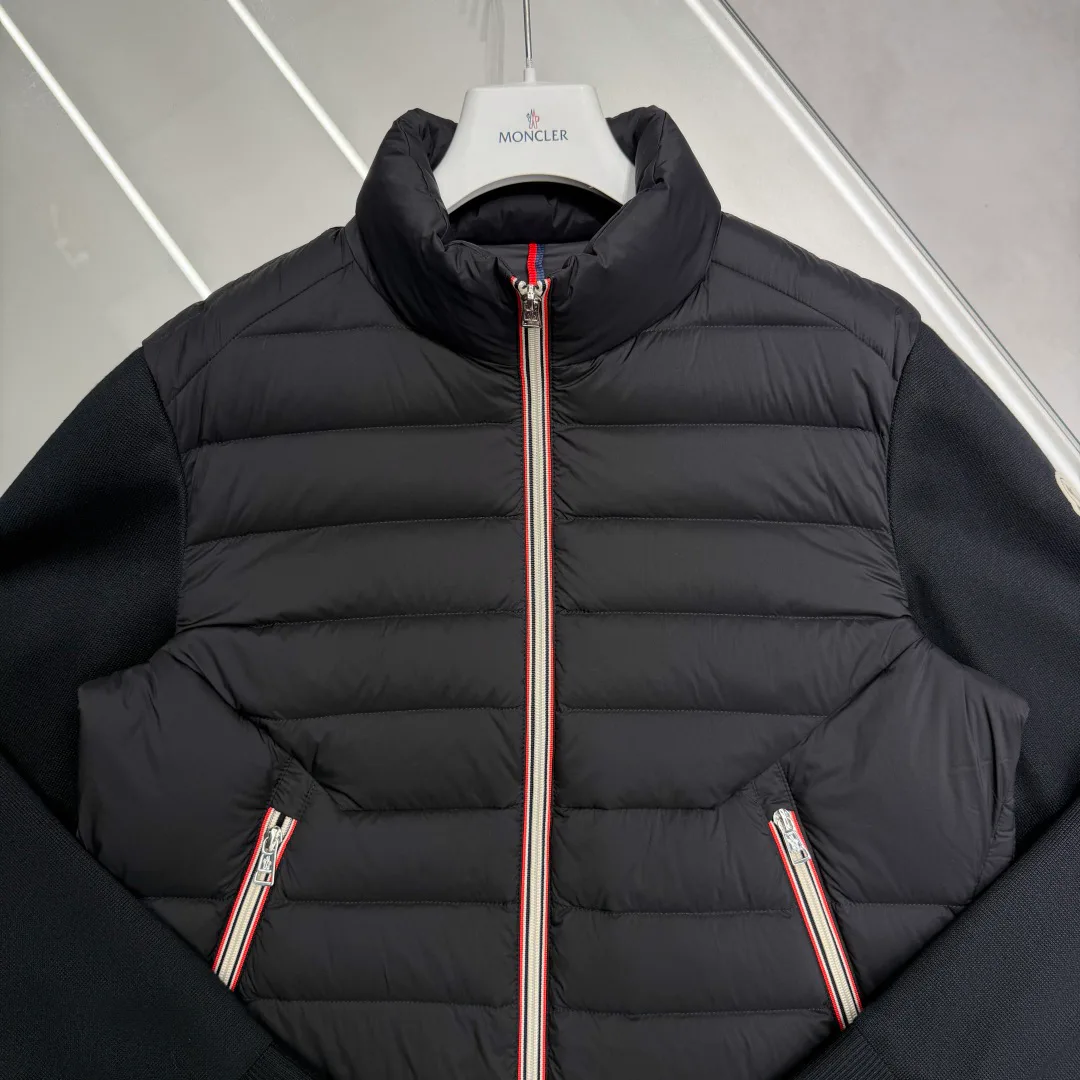 Куртки И Пуховики Мужские Moncler 18680342
