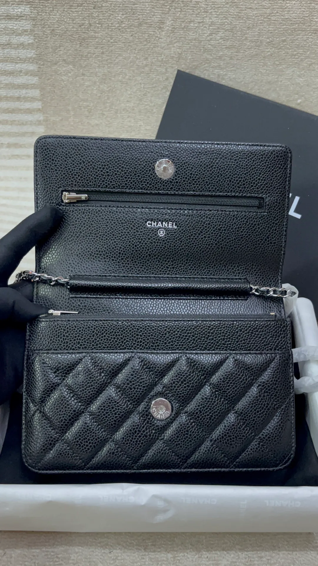Women's Clutches CHANEL 18302351