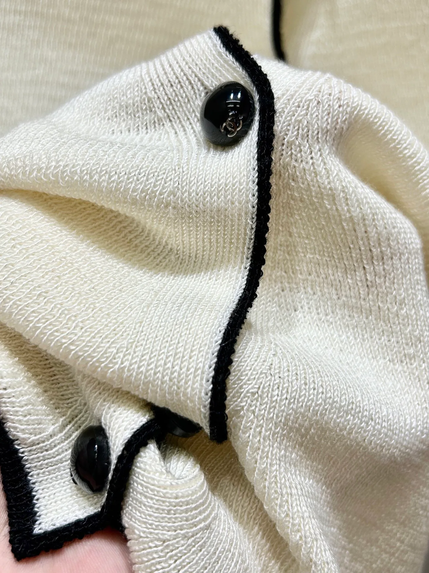 Women's Jumpers And Sweaters CHANEL 18410697