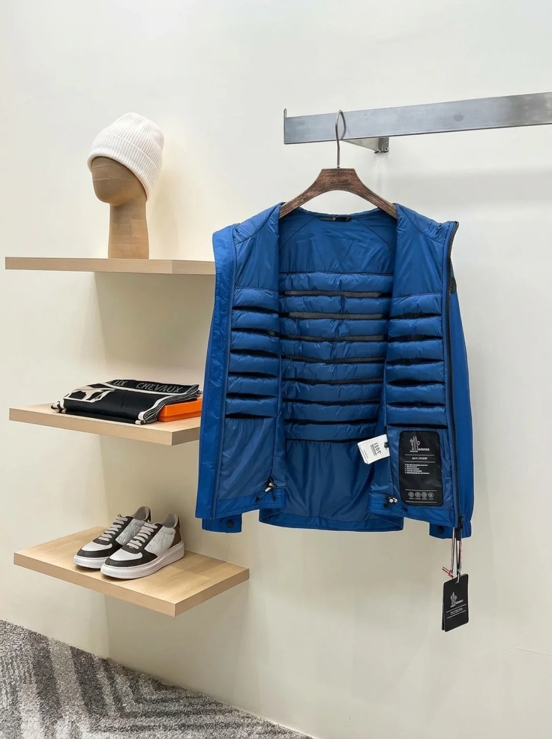 Куртки И Пуховики Мужские Moncler 18596618