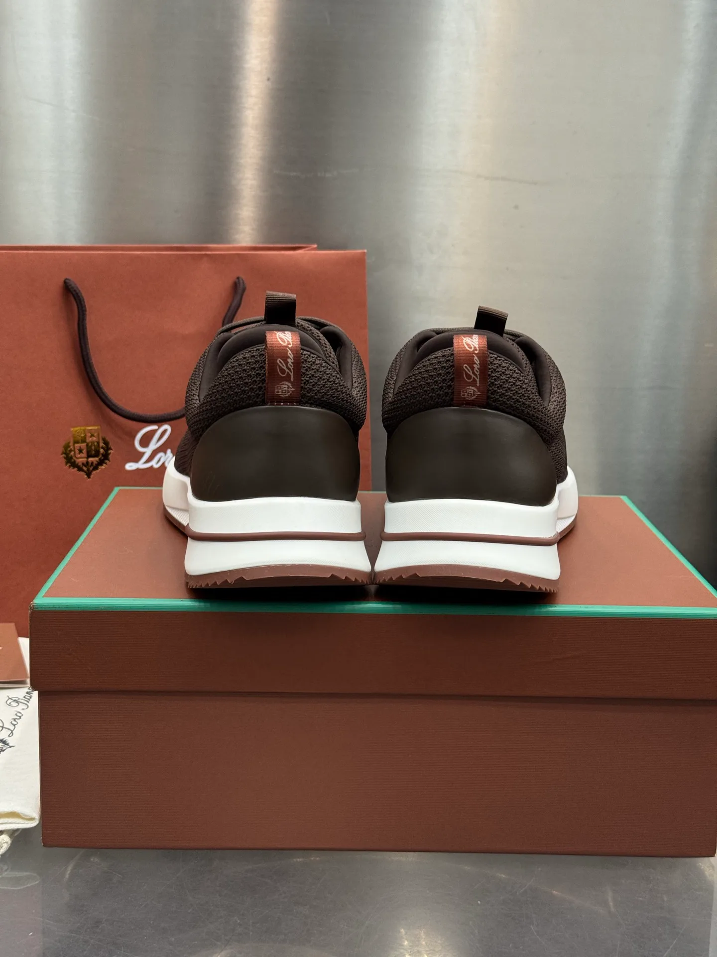 Men's Sneakers LORO PIANA 18202677