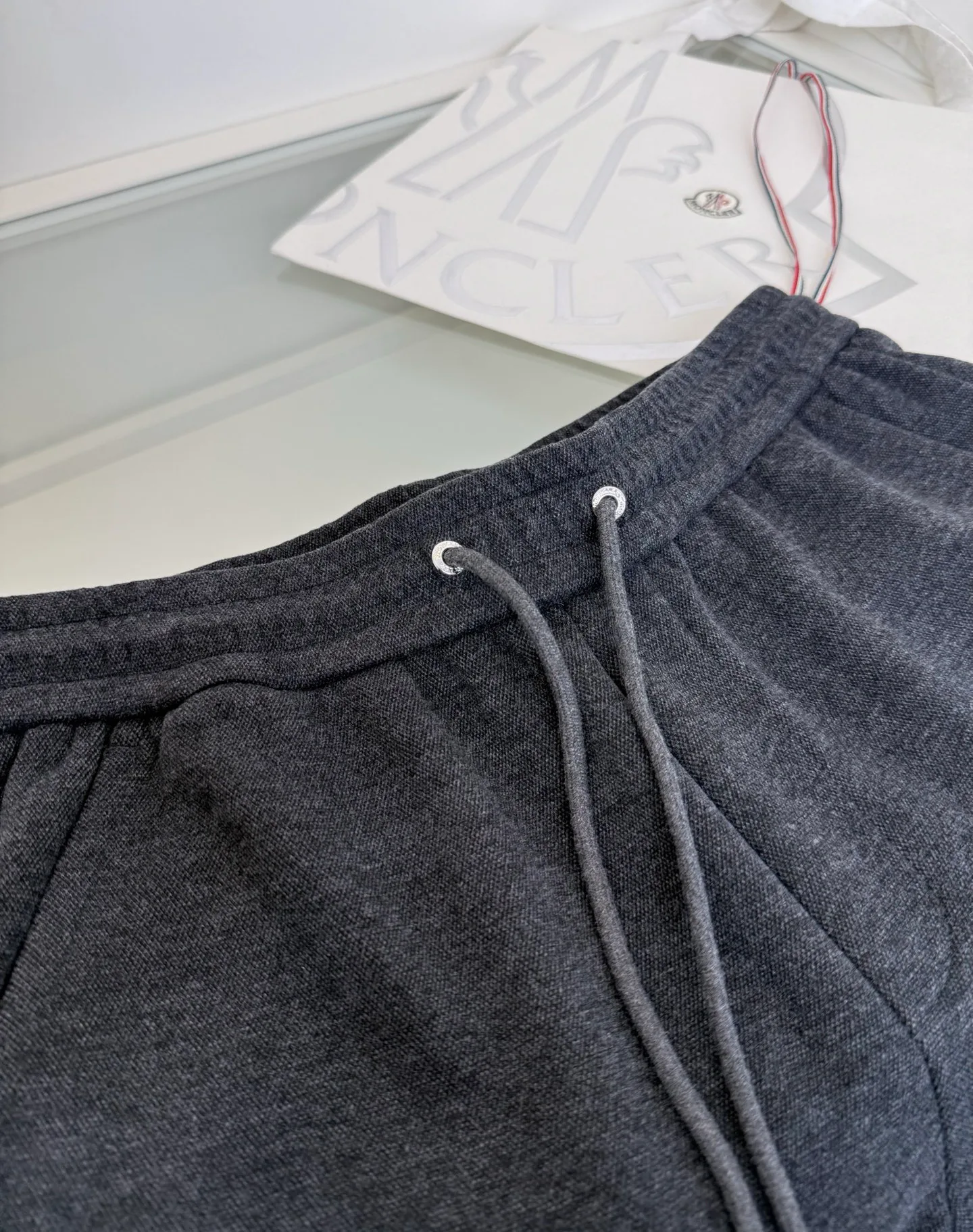 Men's Trousers MONCLER 18244485