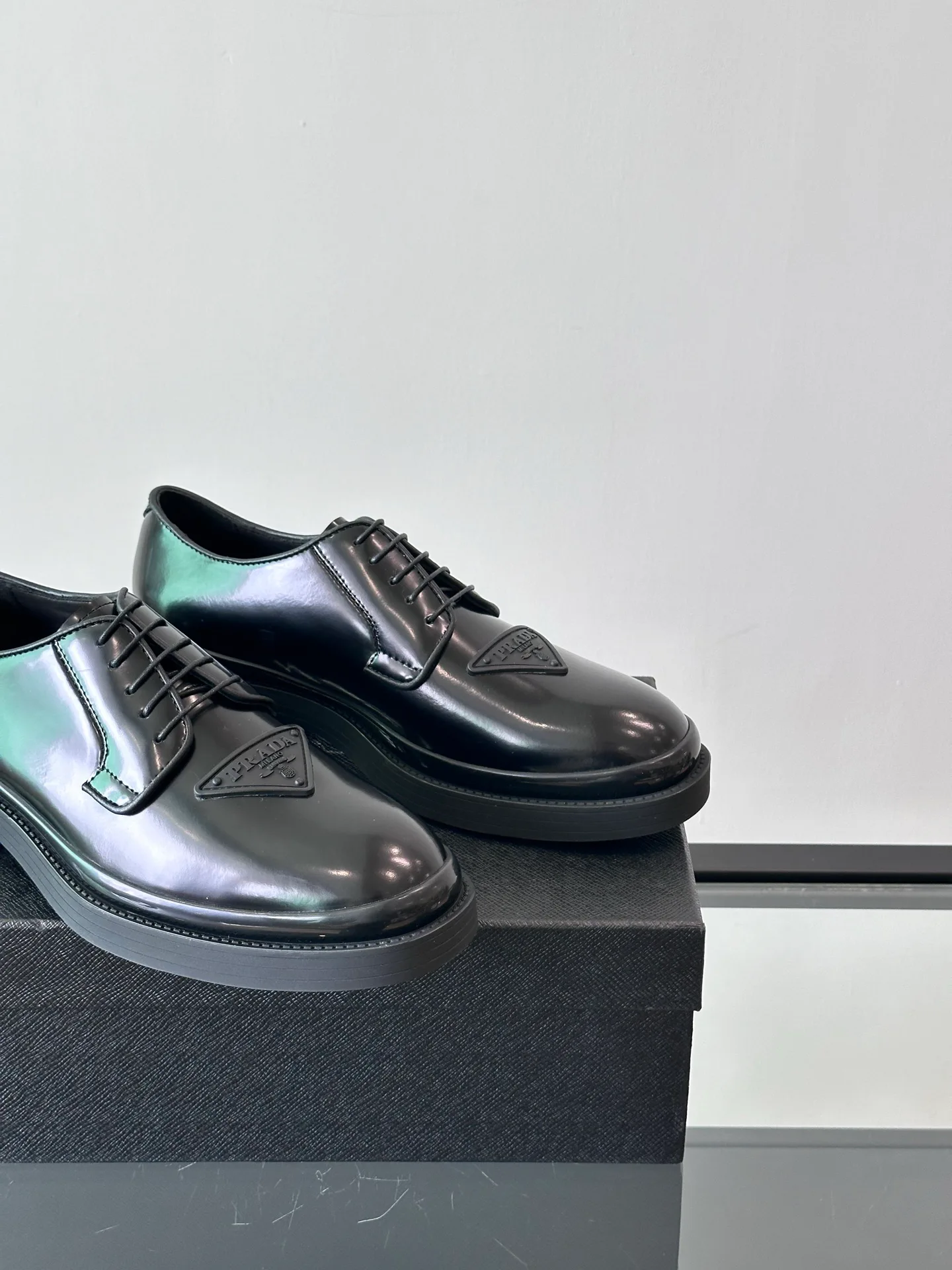 Men's Loafers And Dress Shoes PRADA 17715979