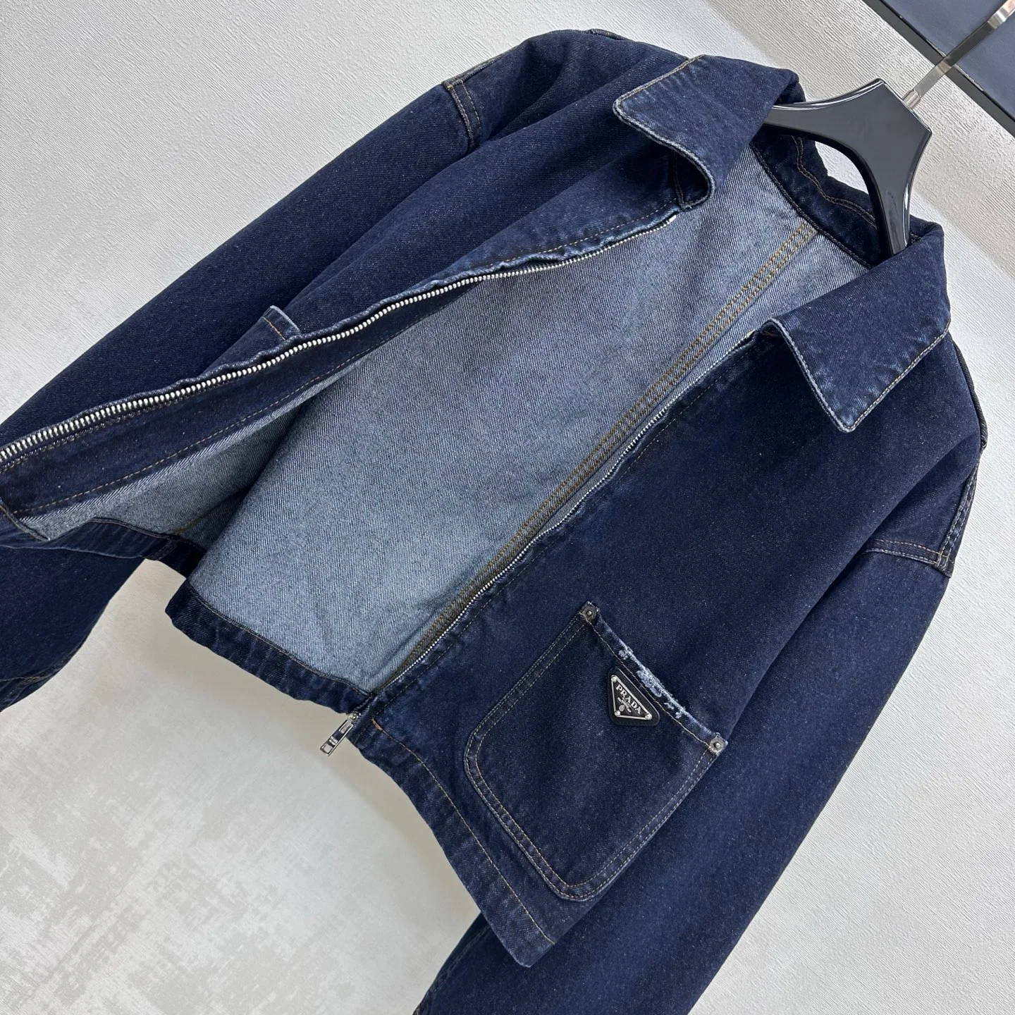 Women's Jackets And Down Jackets PRADA 18023550