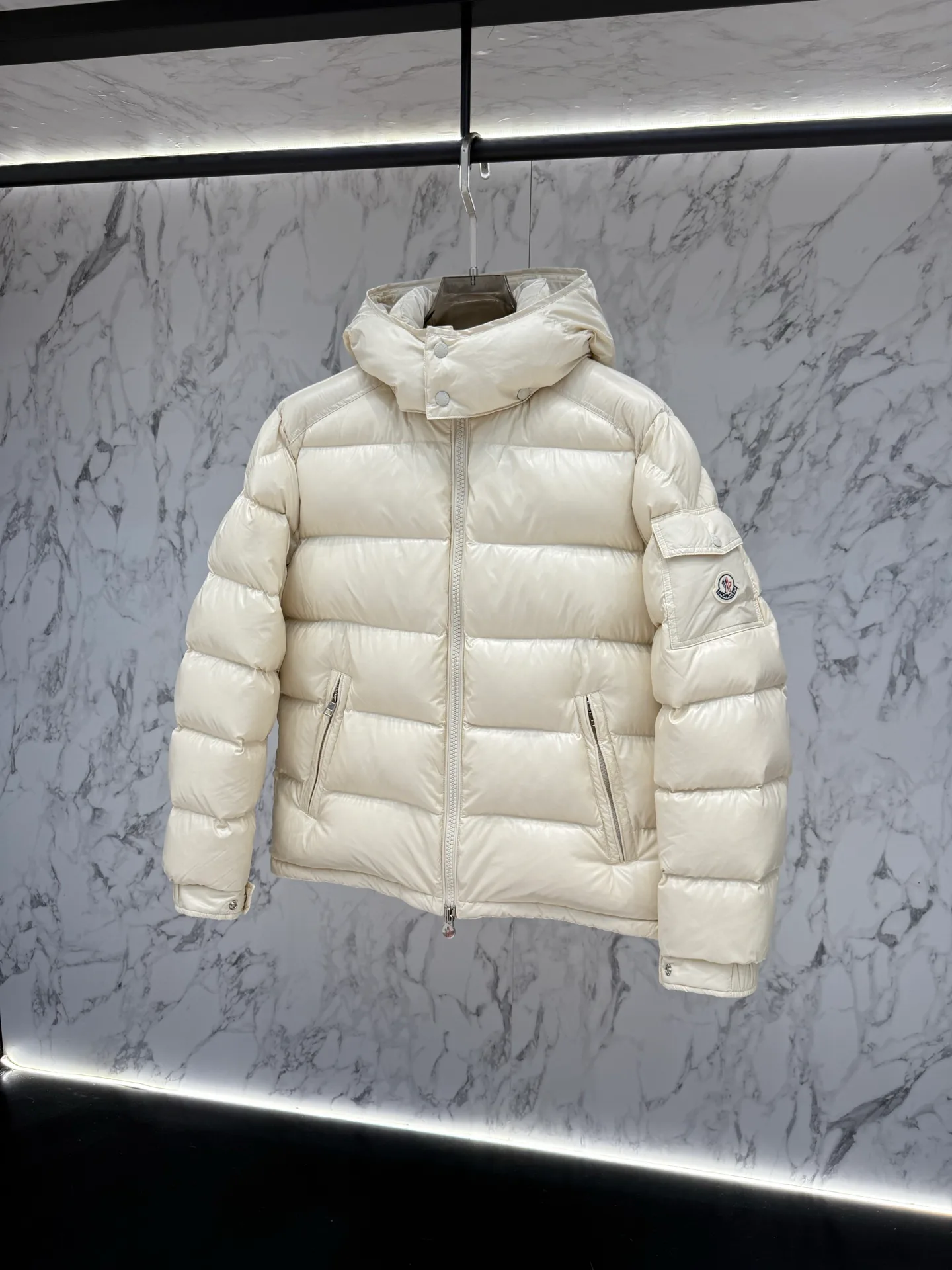 Men's Jackets And Down Jackets MONCLER 17830627