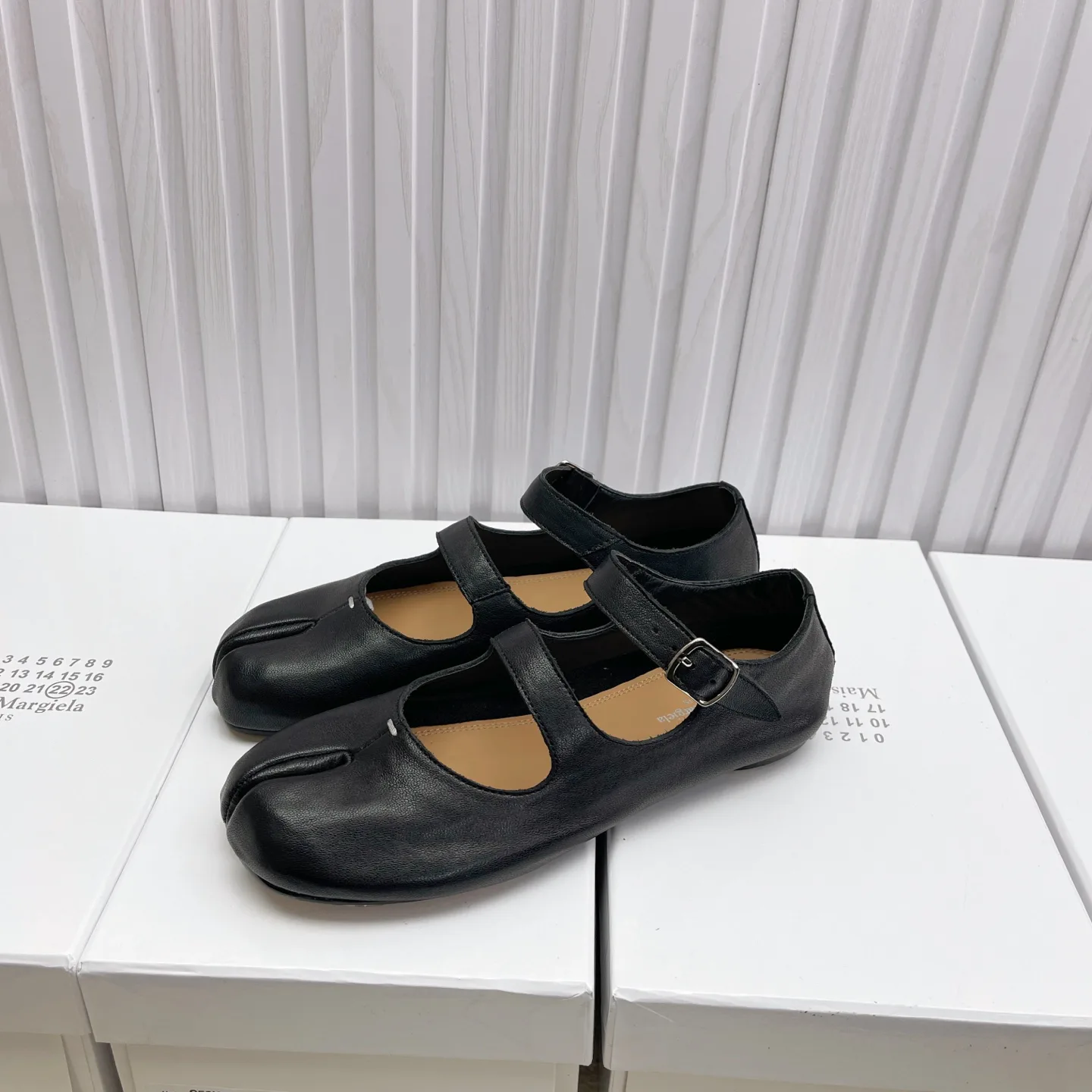 Women's Heels MAISON MARGIELA 18104103