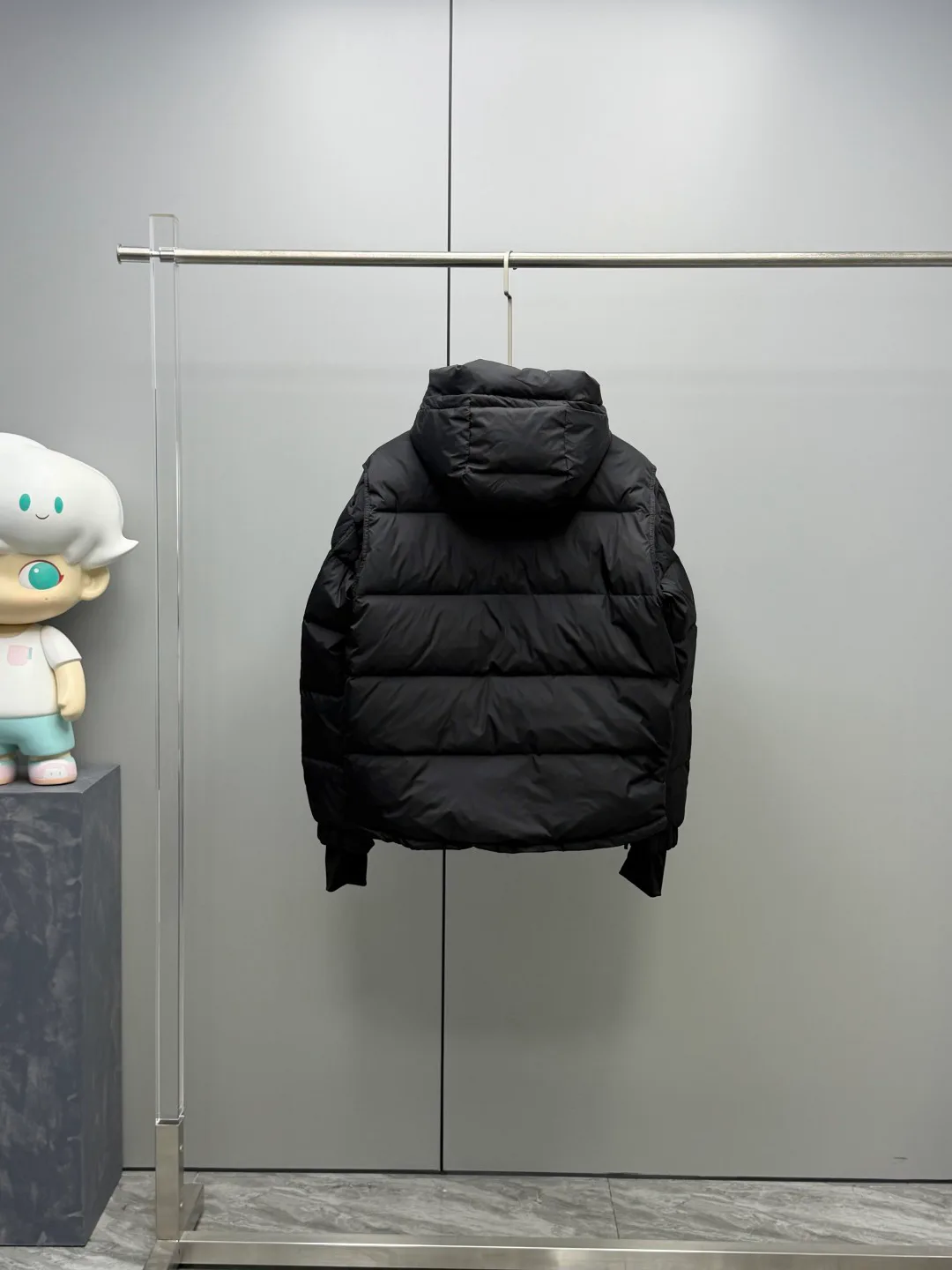 Men's Jackets And Down Jackets MONCLER 17901653