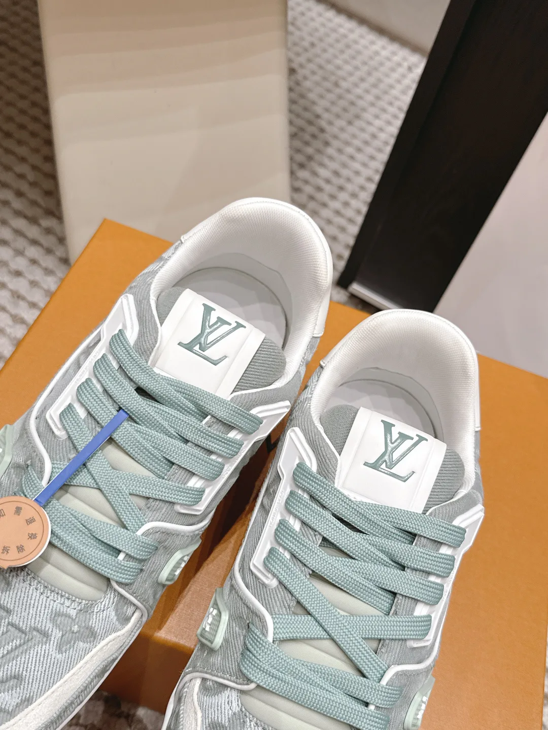 Men's Sneakers LOUIS VUITTON 17657680