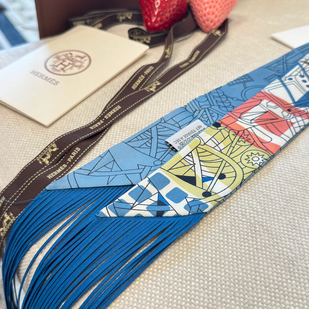 Silk Scarves HERMES 18003414
