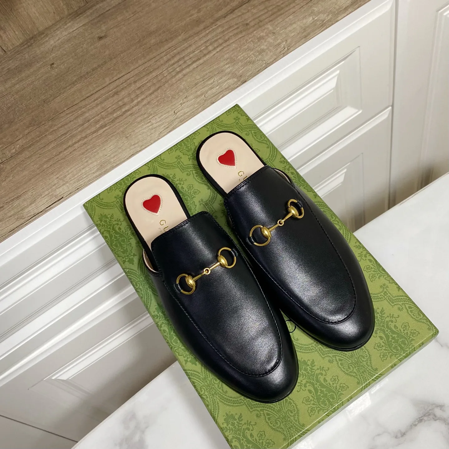 Women's Mules And Clogs GUCCI 17570572