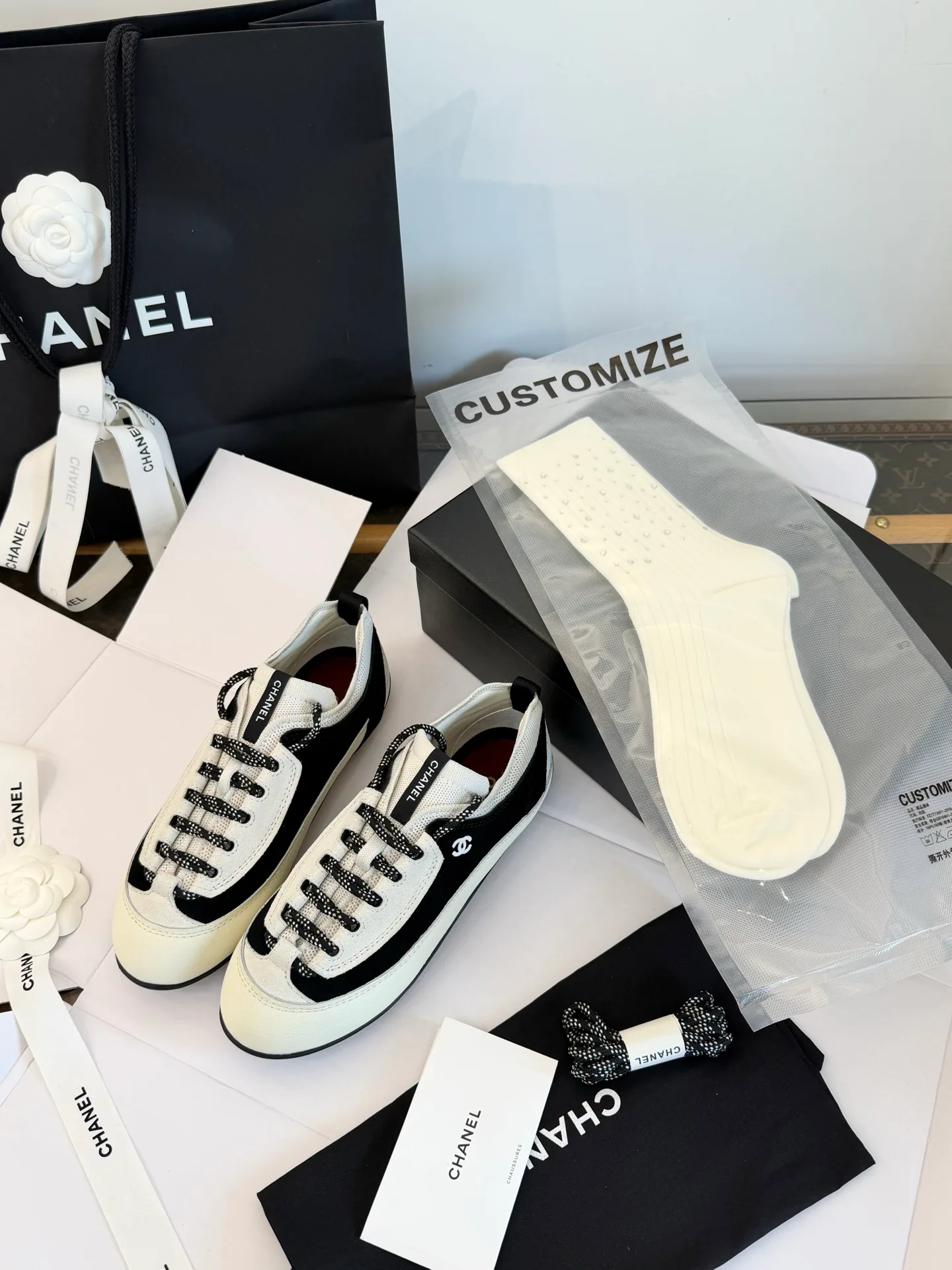 Women's Sneakers CHANEL 18304138