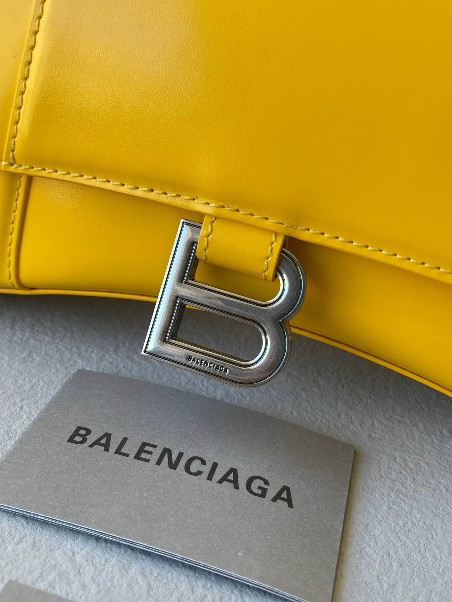 Классические Сумки Женские Balenciaga 18619529