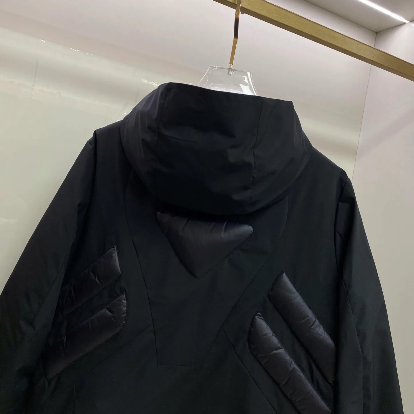 Men's Jackets And Down Jackets MONCLER 18029238