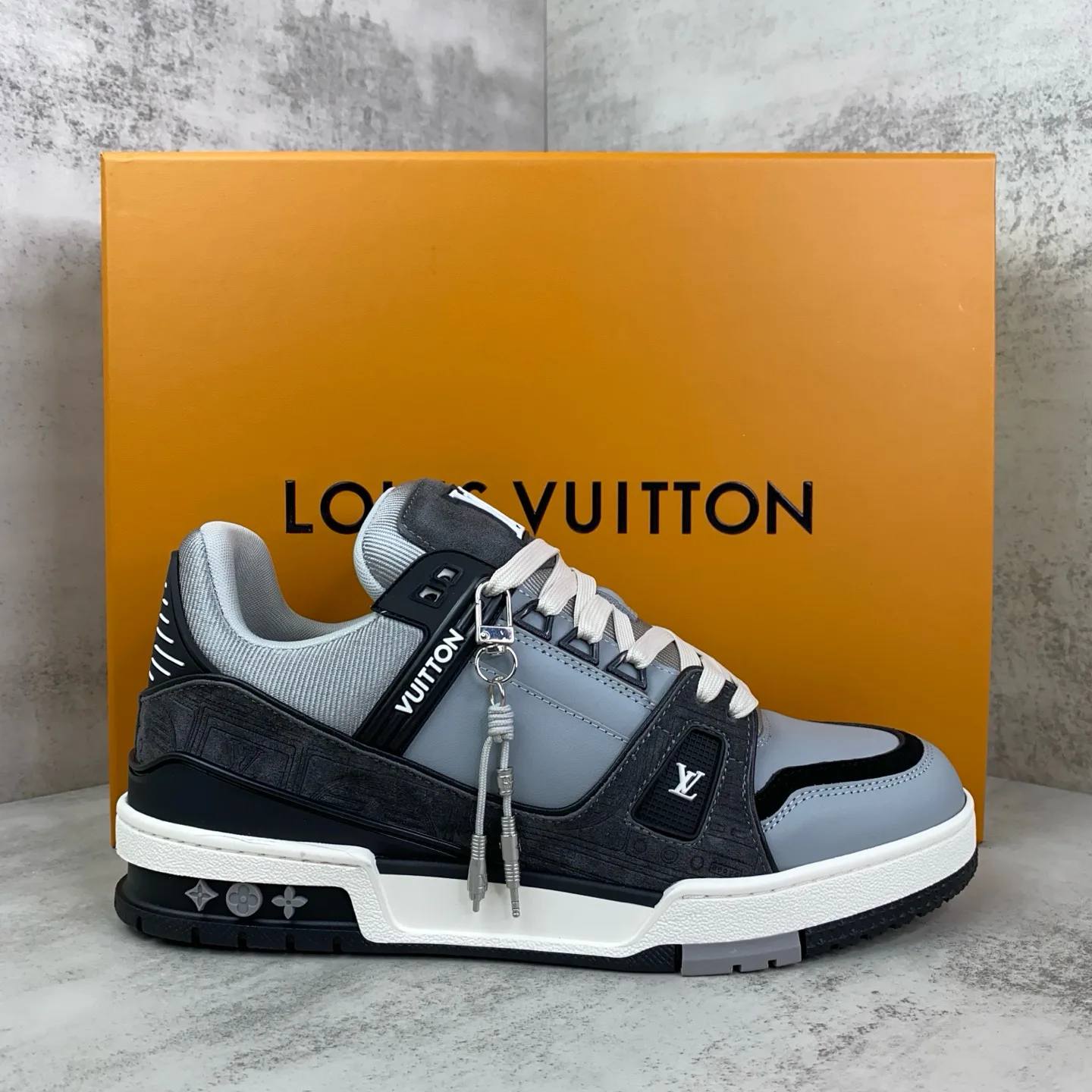Women's Sneakers LOUIS VUITTON 17961752