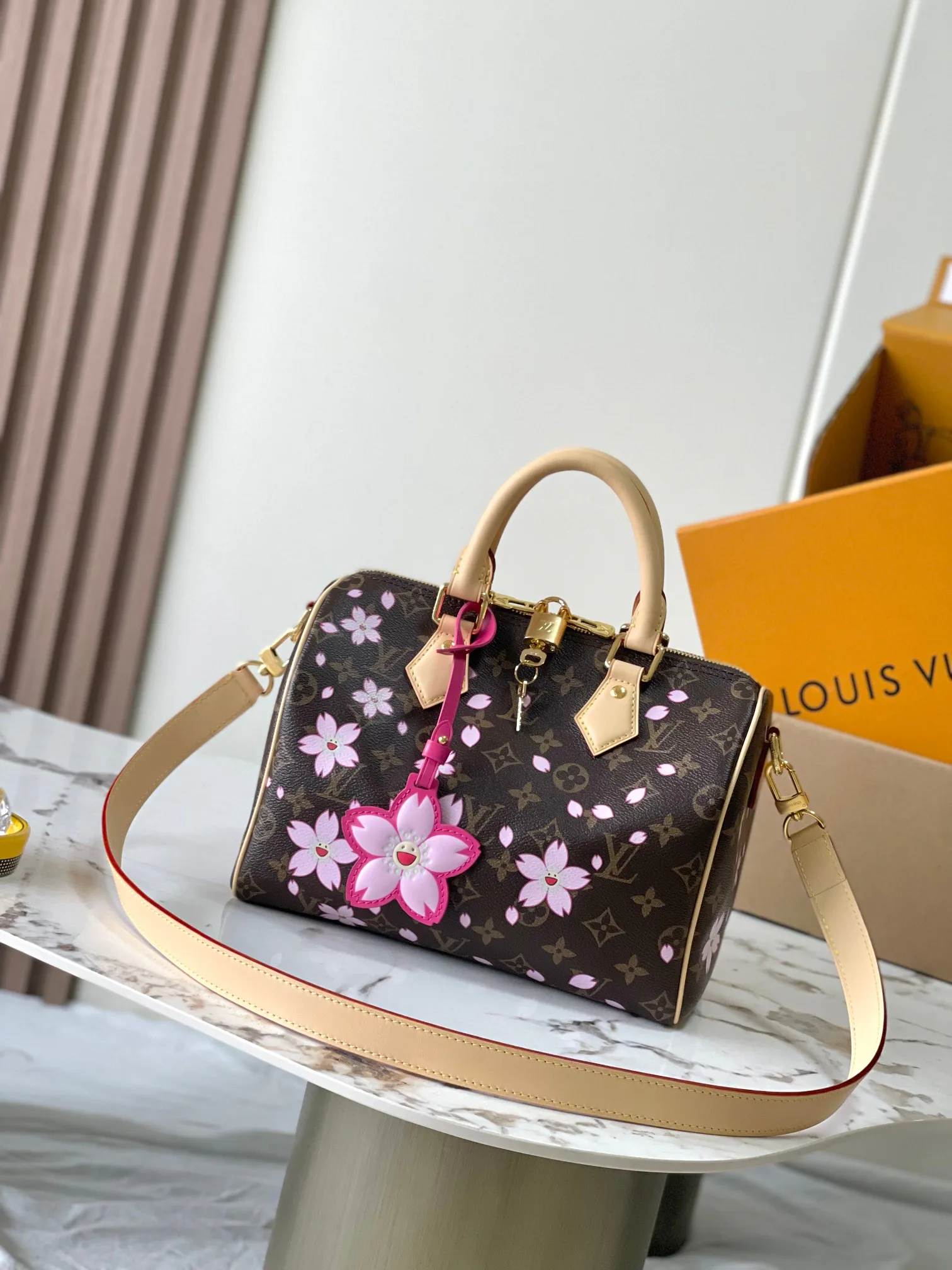 Women's Classic Handbags LOUIS VUITTON 18521078
