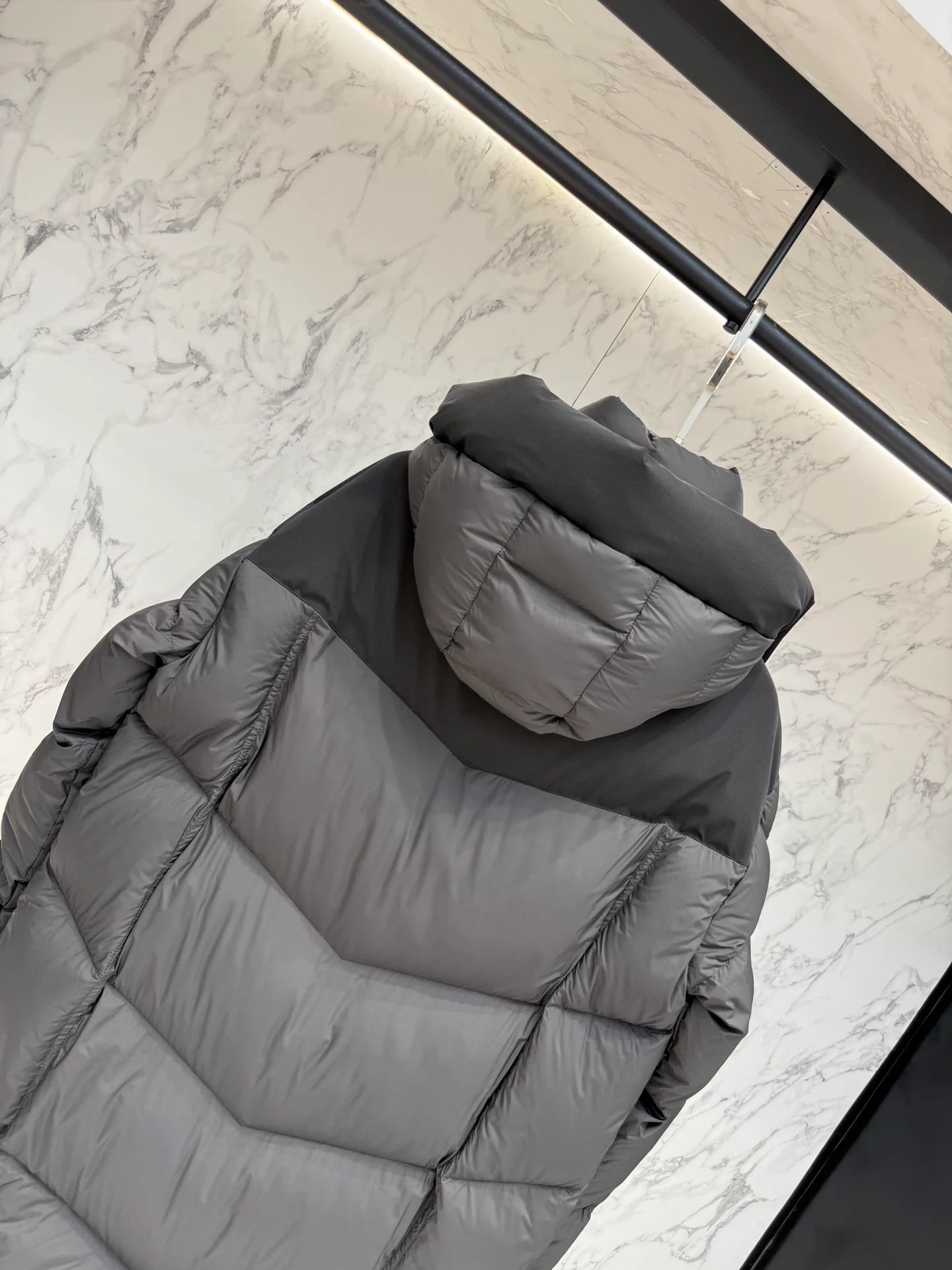 Men's Jackets And Down Jackets MONCLER 17886135