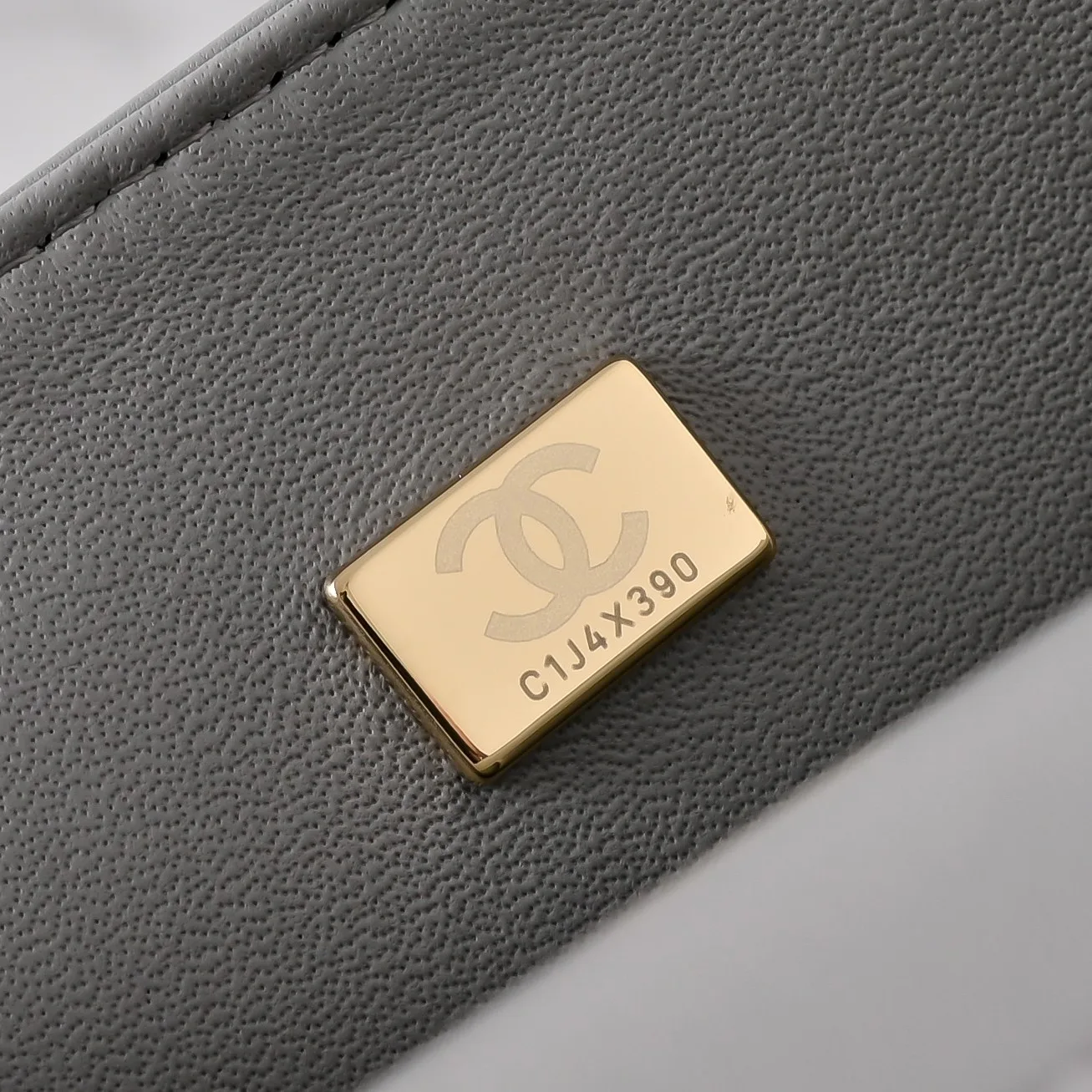 Women's Classic Handbags CHANEL 17844644