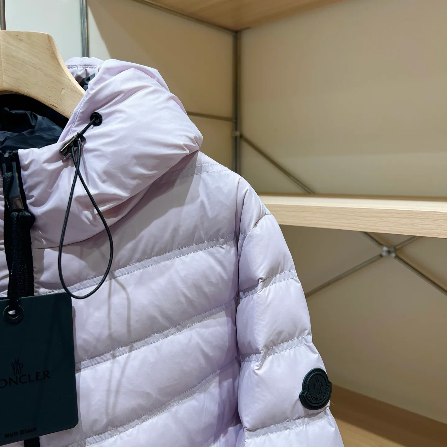 Women's Jackets And Down Jackets MONCLER 18001761
