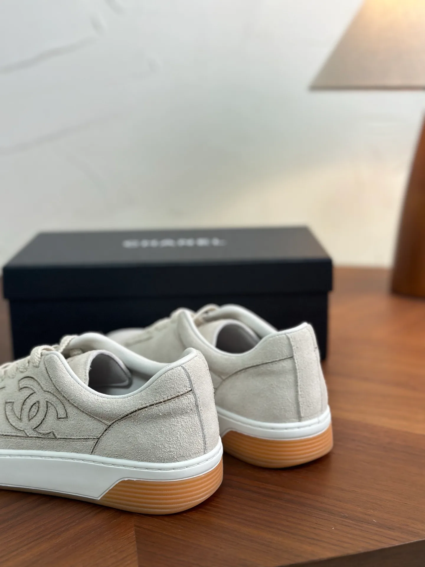 Women's Sneakers CHANEL 18329930