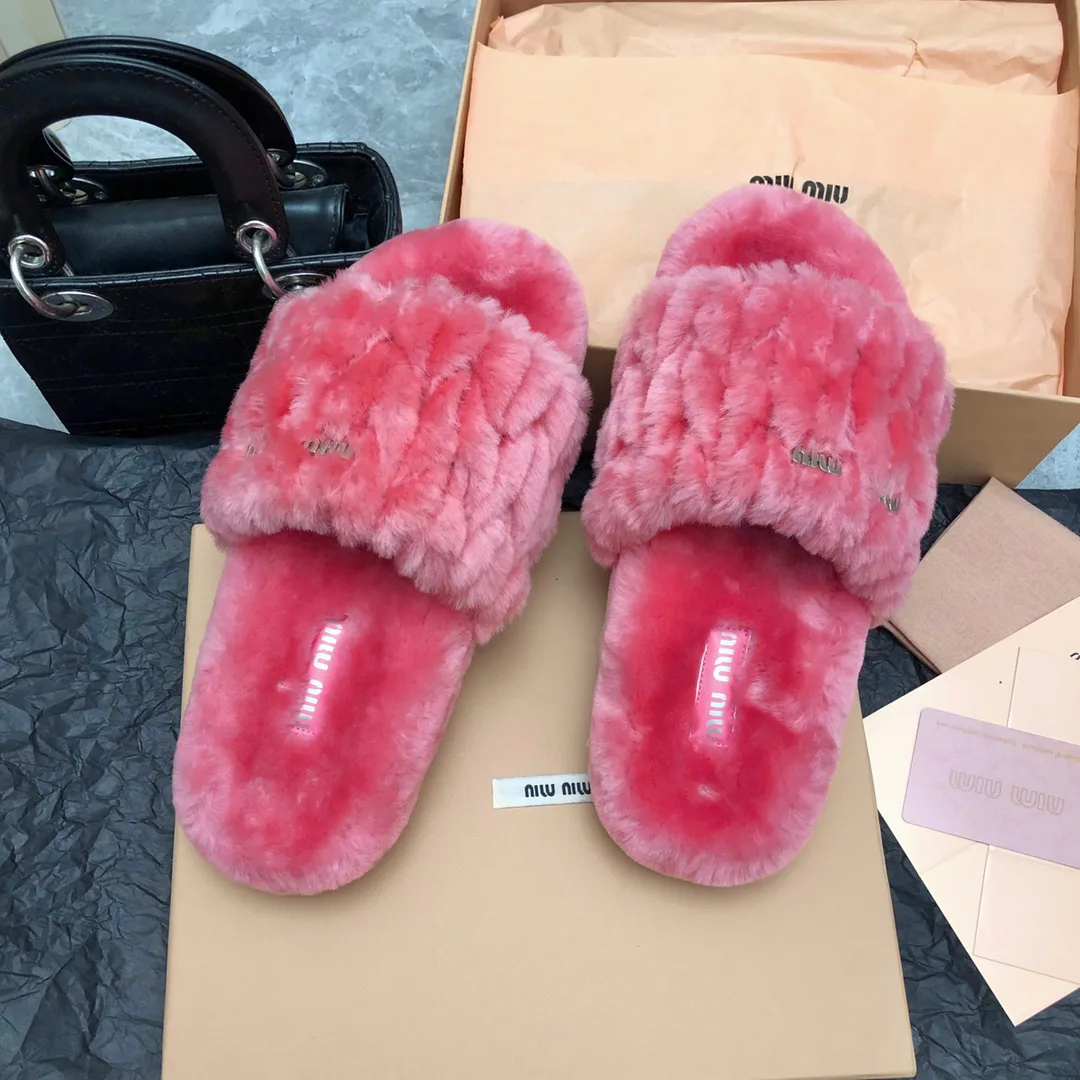 Women's Slippers MIU MIU 18005798