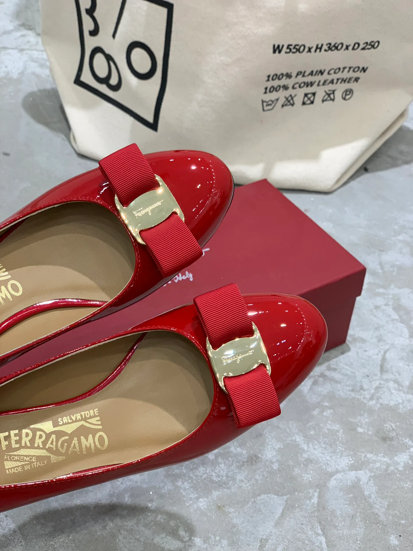 Women's Ballet Flats SALVATORE FERRAGAMO 18340658