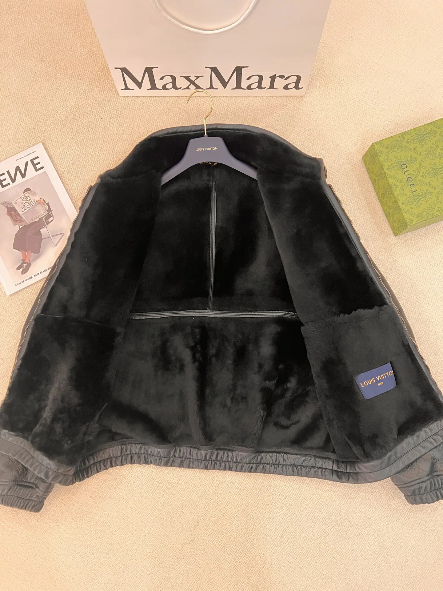 Women's Leather Jackets And Sheepskin Coats LOUIS VUITTON 18408985