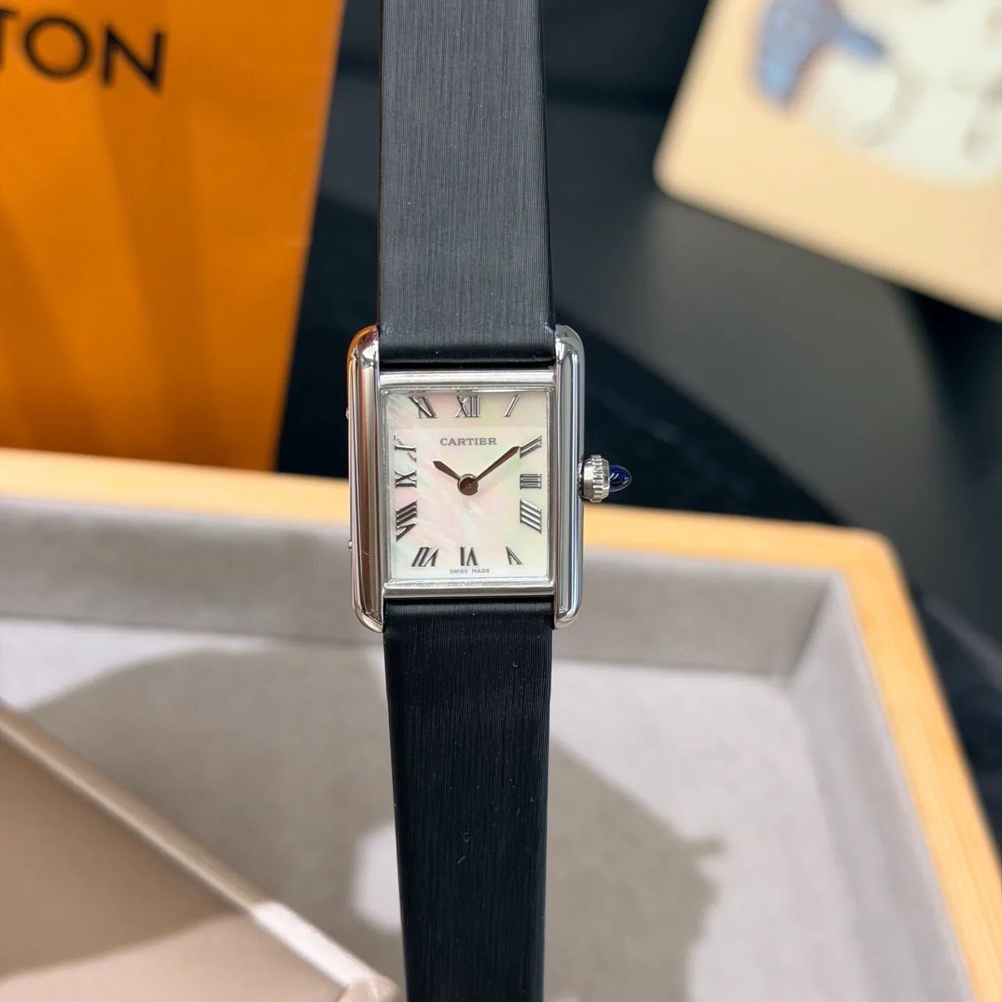 Women's Watches CARTIER 18362047