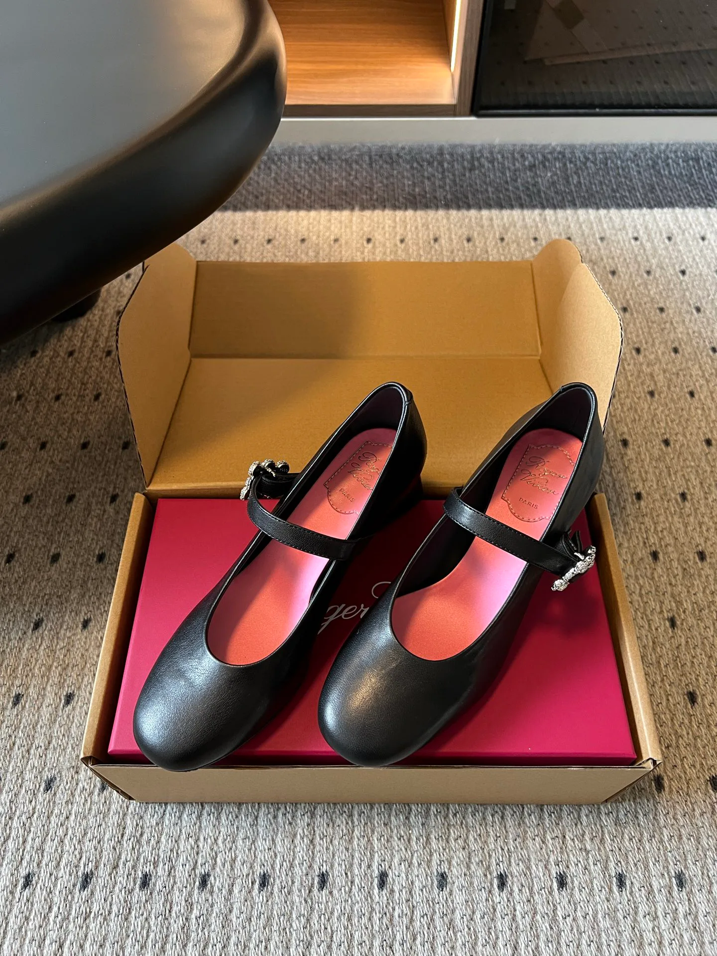 Women's Heels ROGER VIVIER 17860669